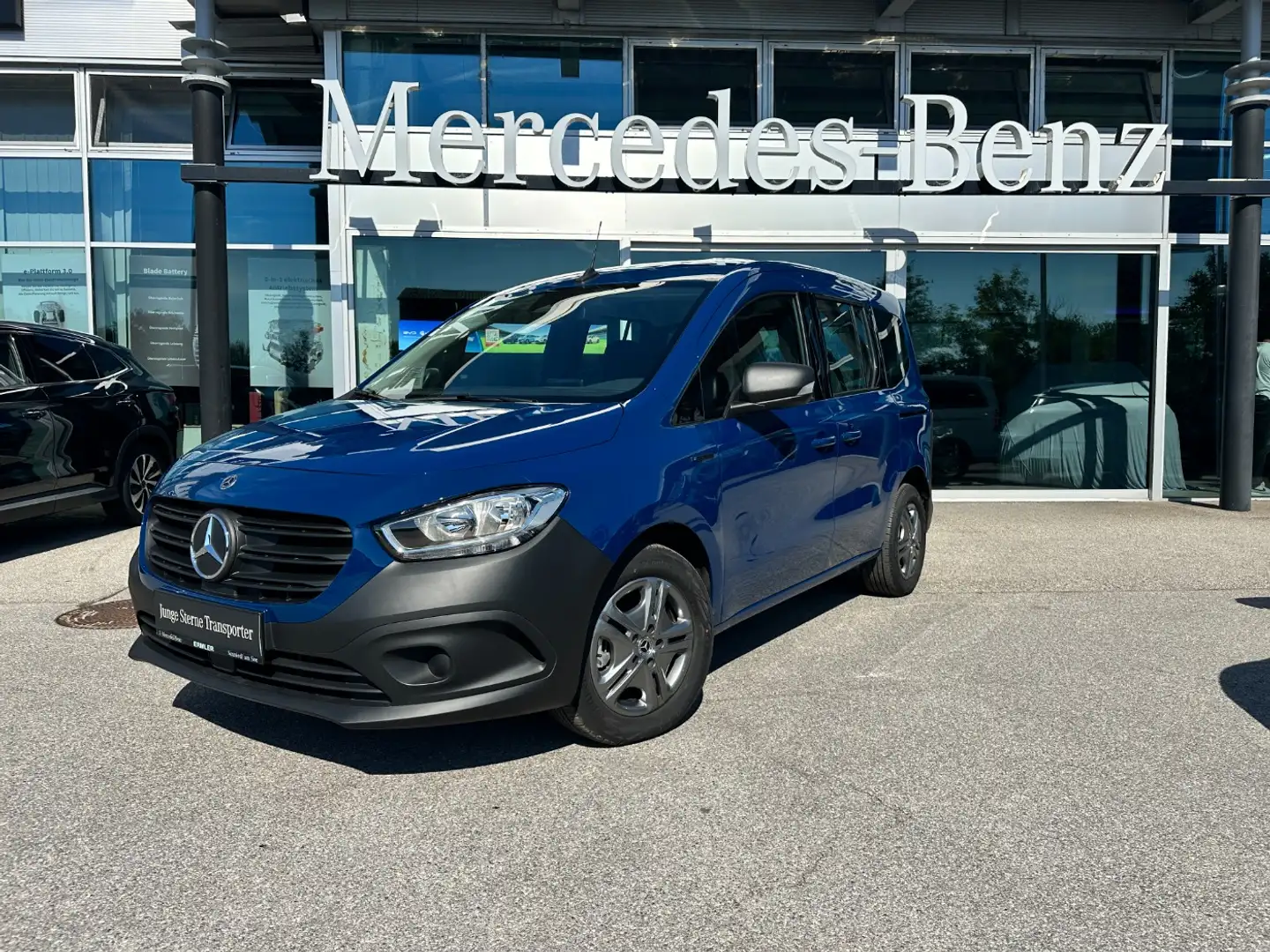 Mercedes-Benz Citan e Tourer PRO 45 kWh Batteriekapazität Blau - 2