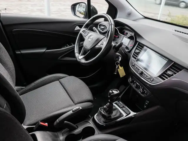 Opel Crossland view 4
