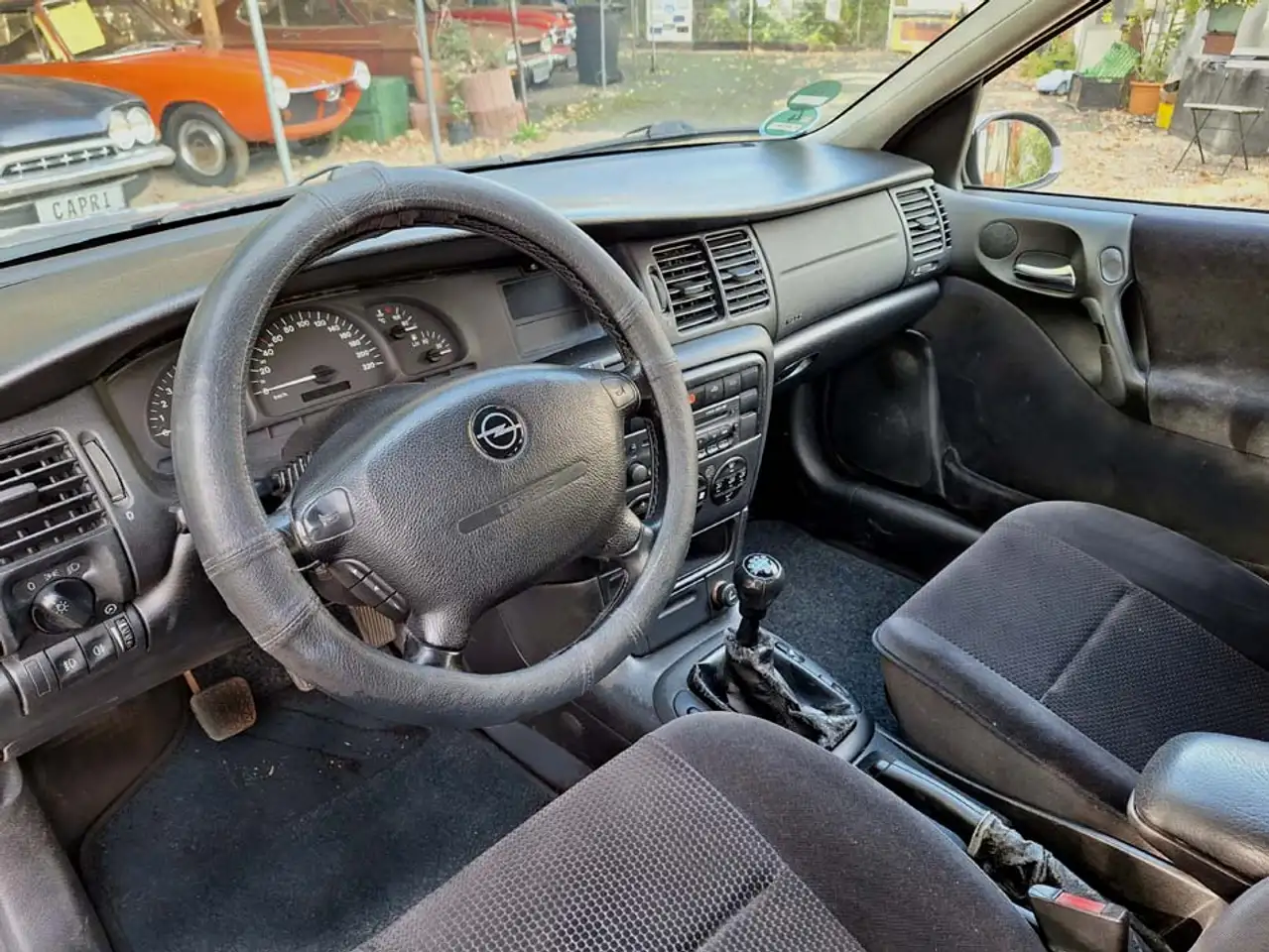 Opel Vectra 1.6 Caravan TÜV 03/2028, foto 5