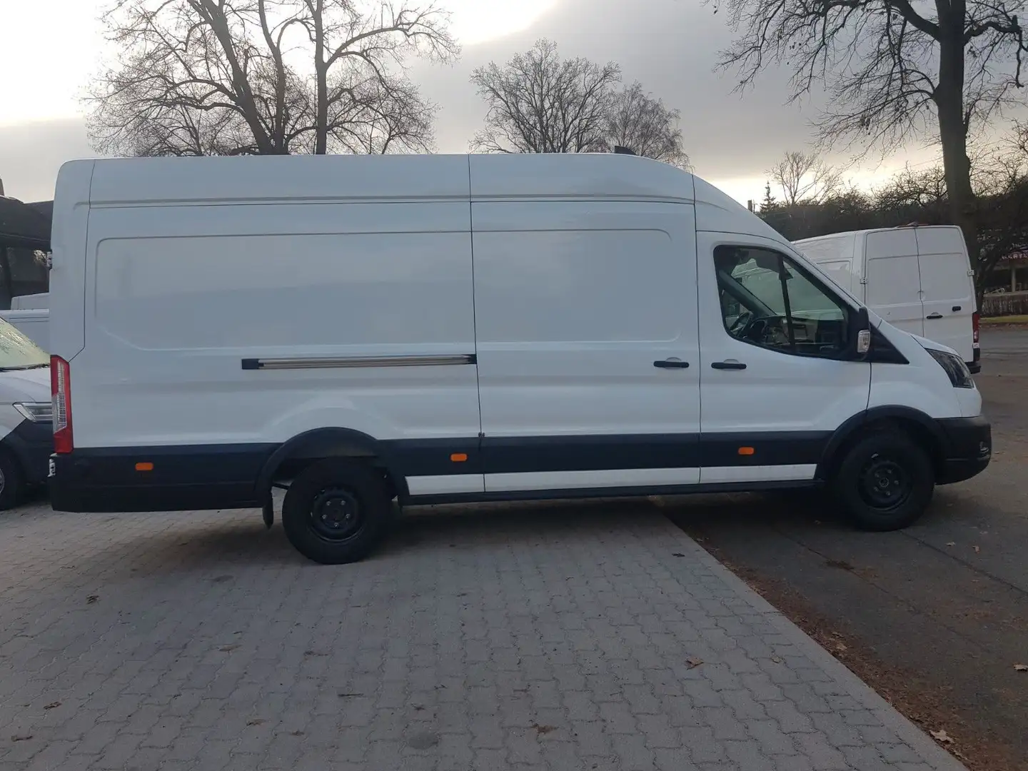 Ford Transit 350 L4H3 Top Zustand Tüv netto 12995€ Blanc - 2
