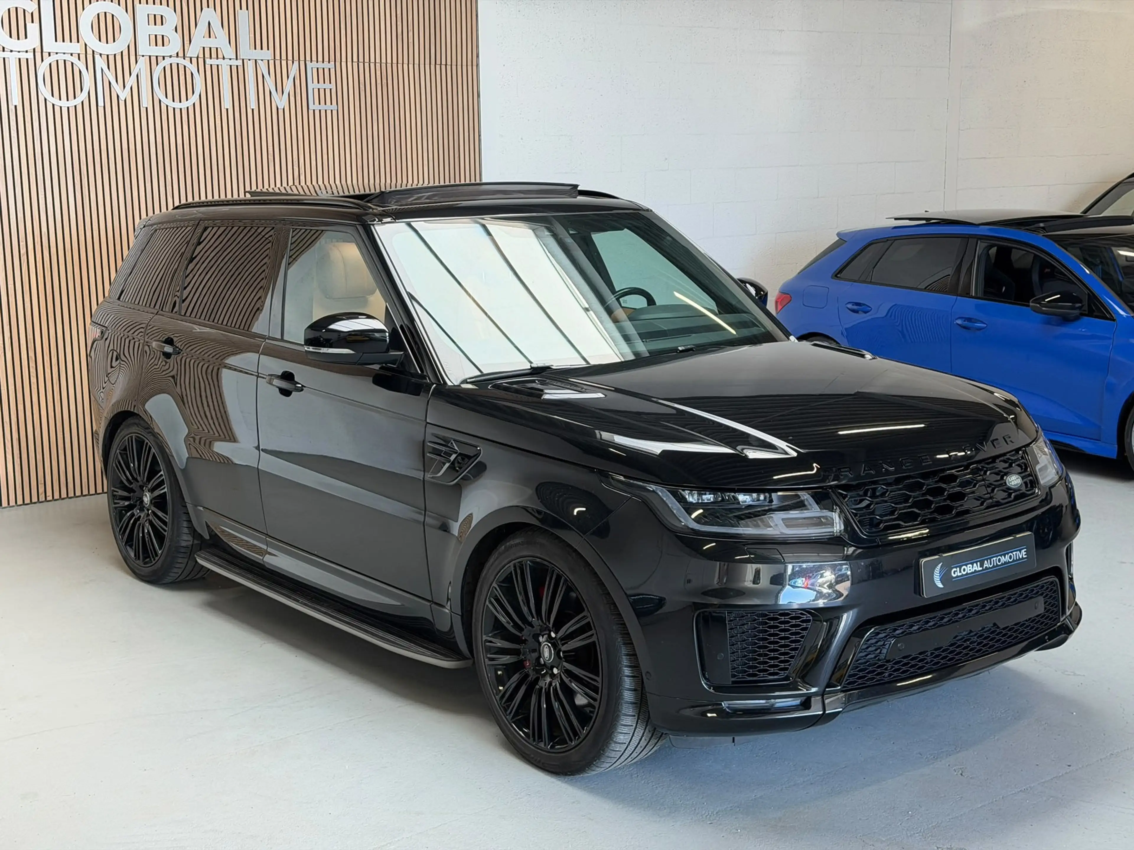 Land Rover Range Rover Sport P400e HSE DYNAMIC - PANORAMADAK - MERIDIAN - 22 IN — photo 2