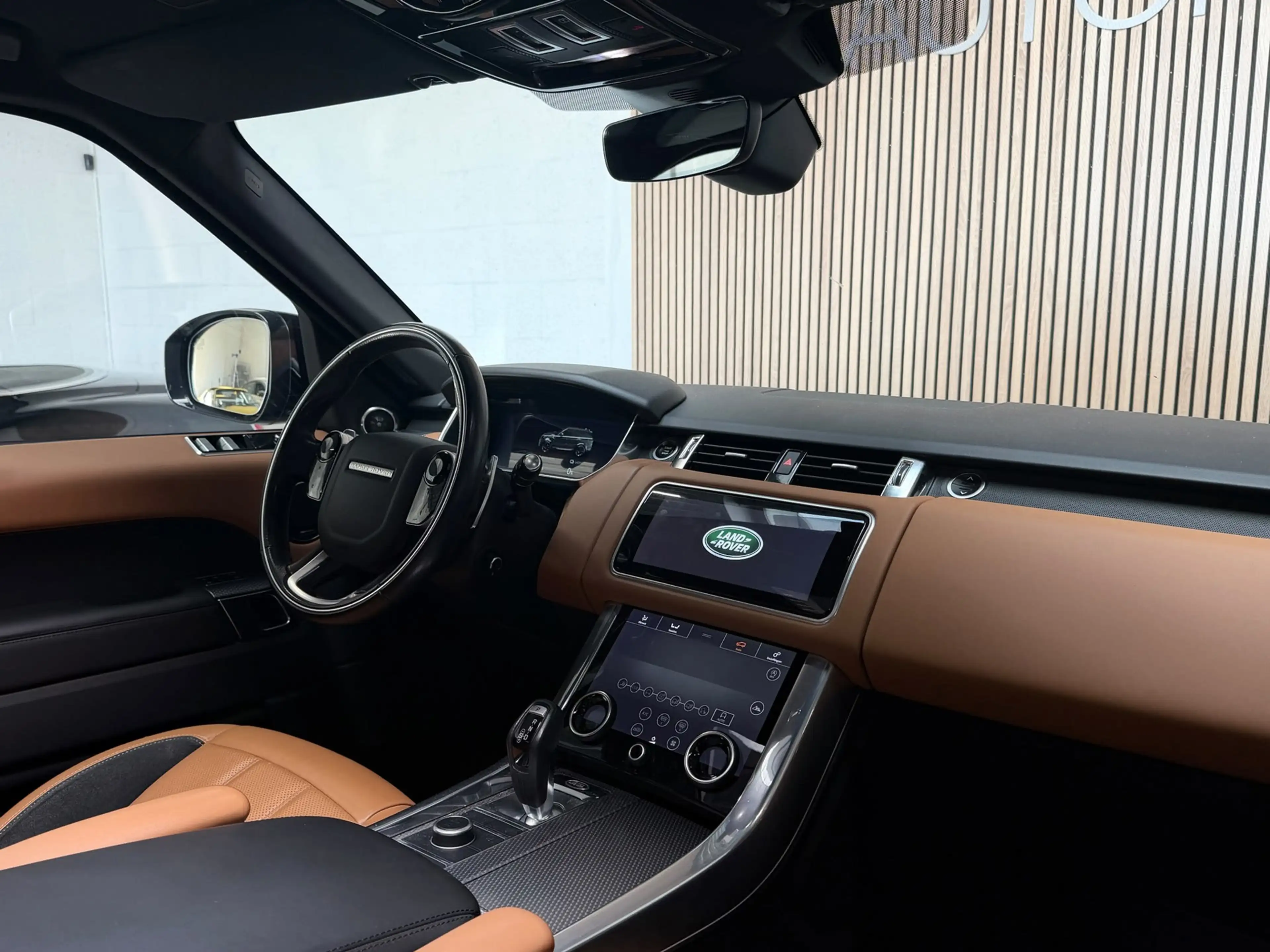 Land Rover Range Rover Sport P400e HSE DYNAMIC - PANORAMADAK - MERIDIAN - 22 IN — photo 38