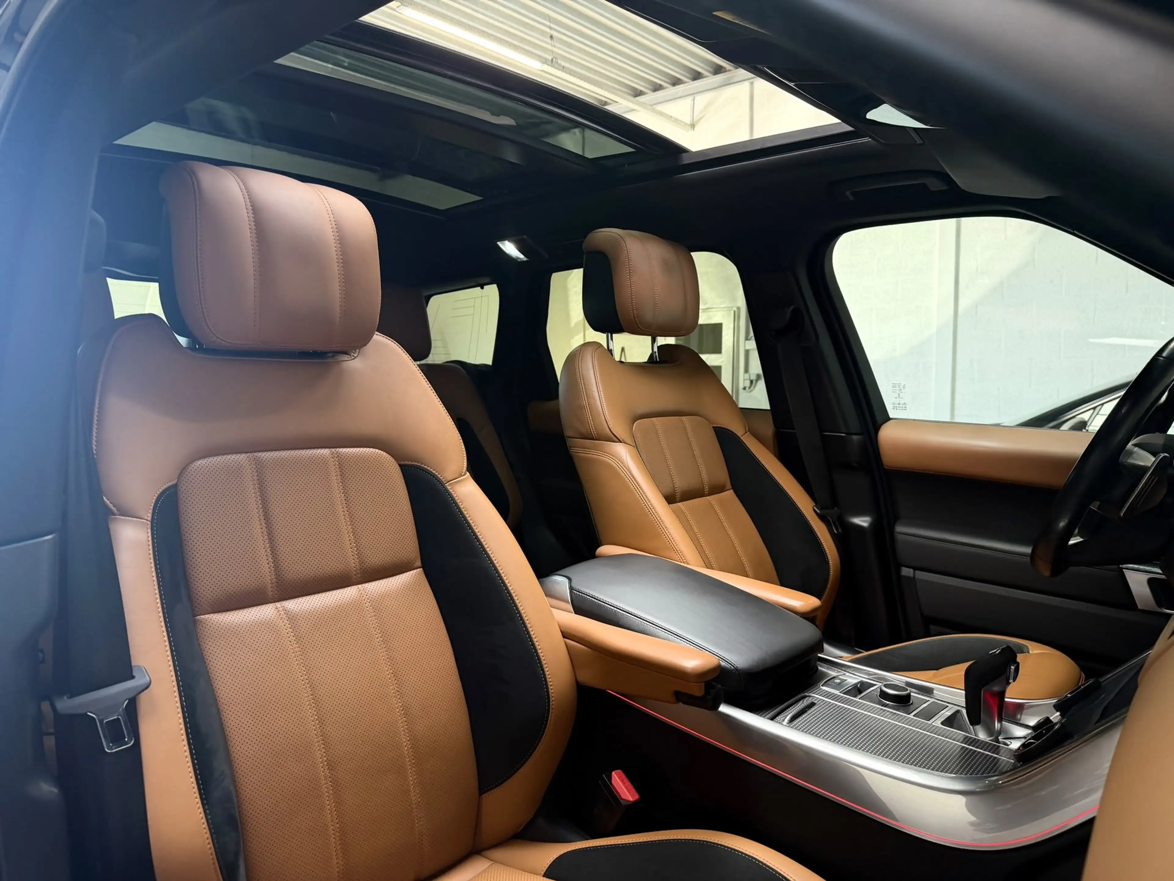 Land Rover Range Rover Sport P400e HSE DYNAMIC - PANORAMADAK - MERIDIAN - 22 IN — photo 41