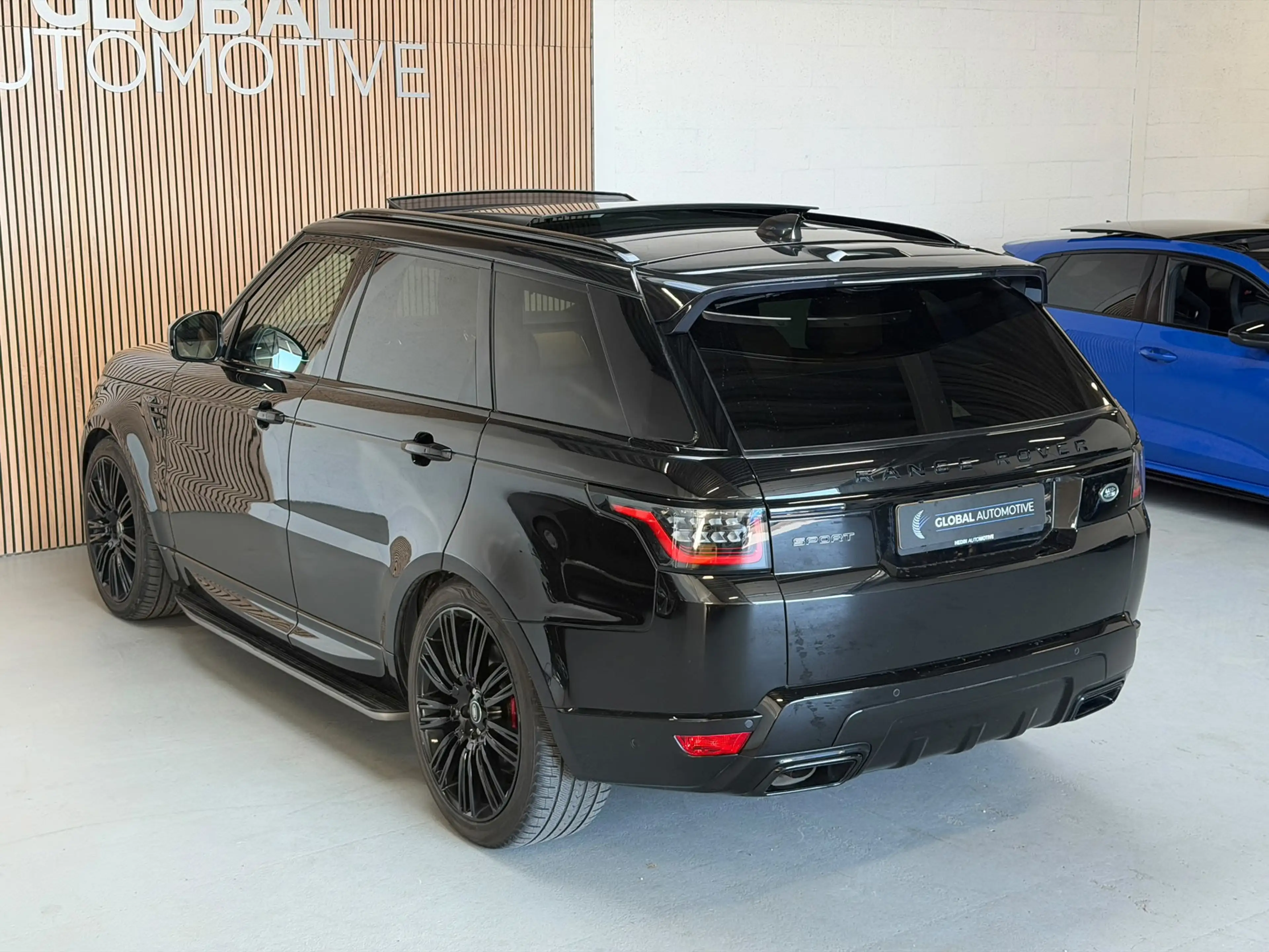 Land Rover Range Rover Sport P400e HSE DYNAMIC - PANORAMADAK - MERIDIAN - 22 IN — photo 25