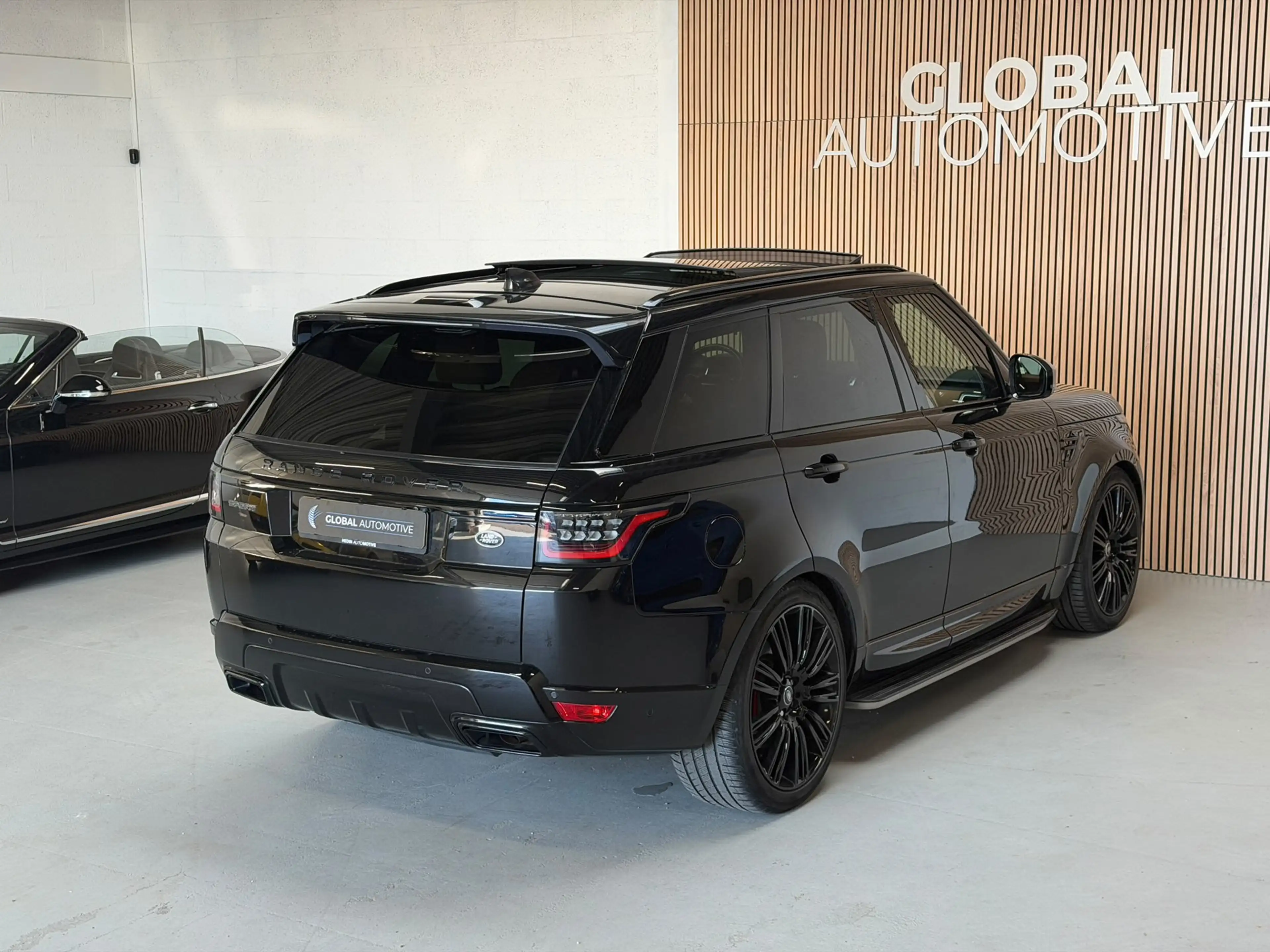 Land Rover Range Rover Sport P400e HSE DYNAMIC - PANORAMADAK - MERIDIAN - 22 IN — photo 19