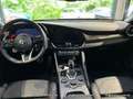 Alfa Romeo Giulia Competizione Q4 280PS Zwart - thumbnail 6