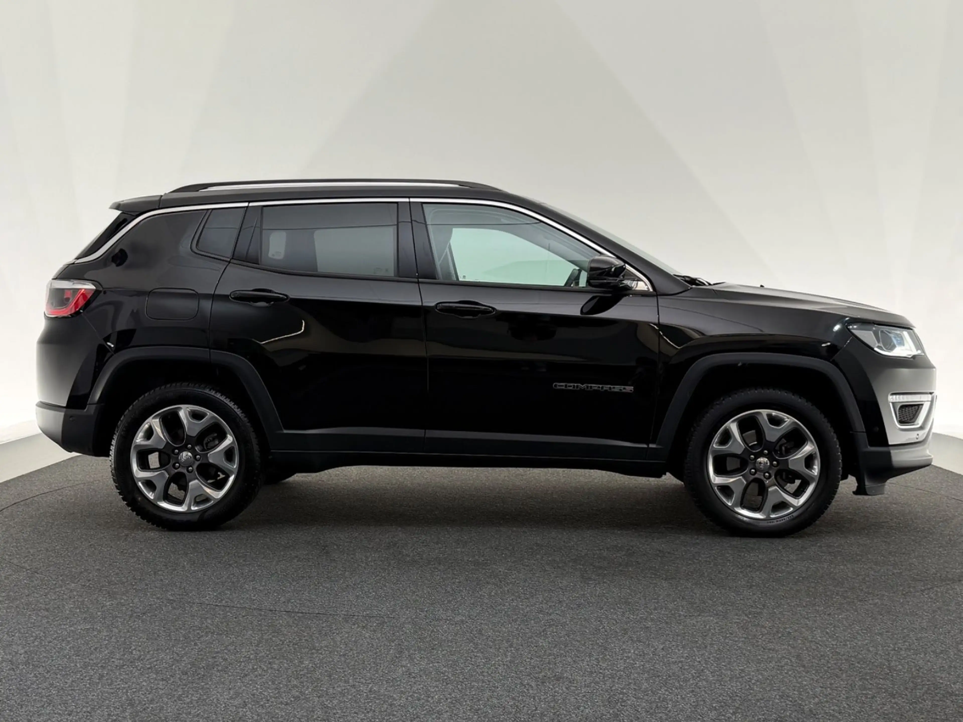 Jeep Compass 1.4 4WD*LIMITED*ACC-R.KAM-ALPINE-APP-LHZ — photo 8