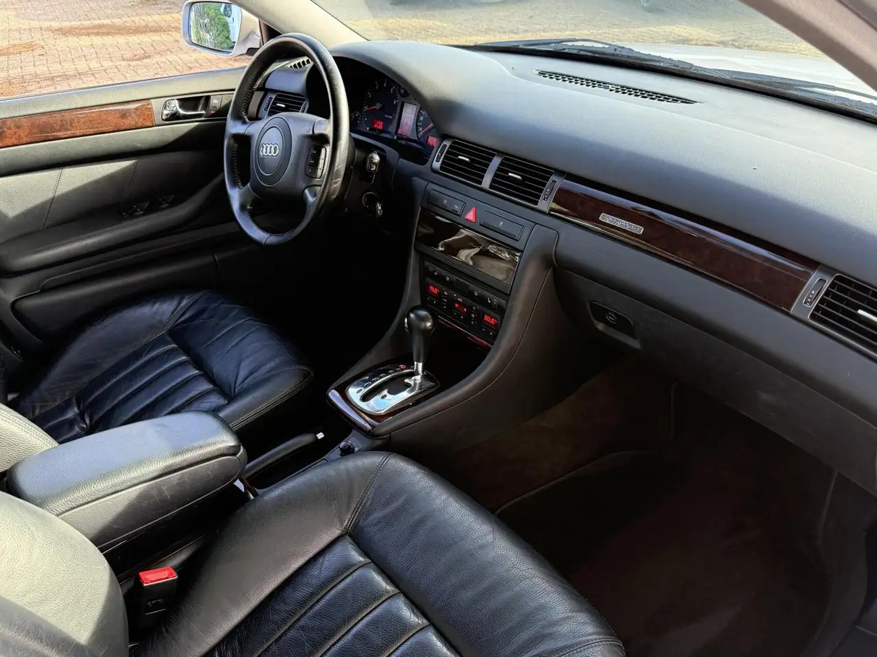 Audi A6 Limousine 2.8 5V quattro Advance 1 eigenaar, foto 8