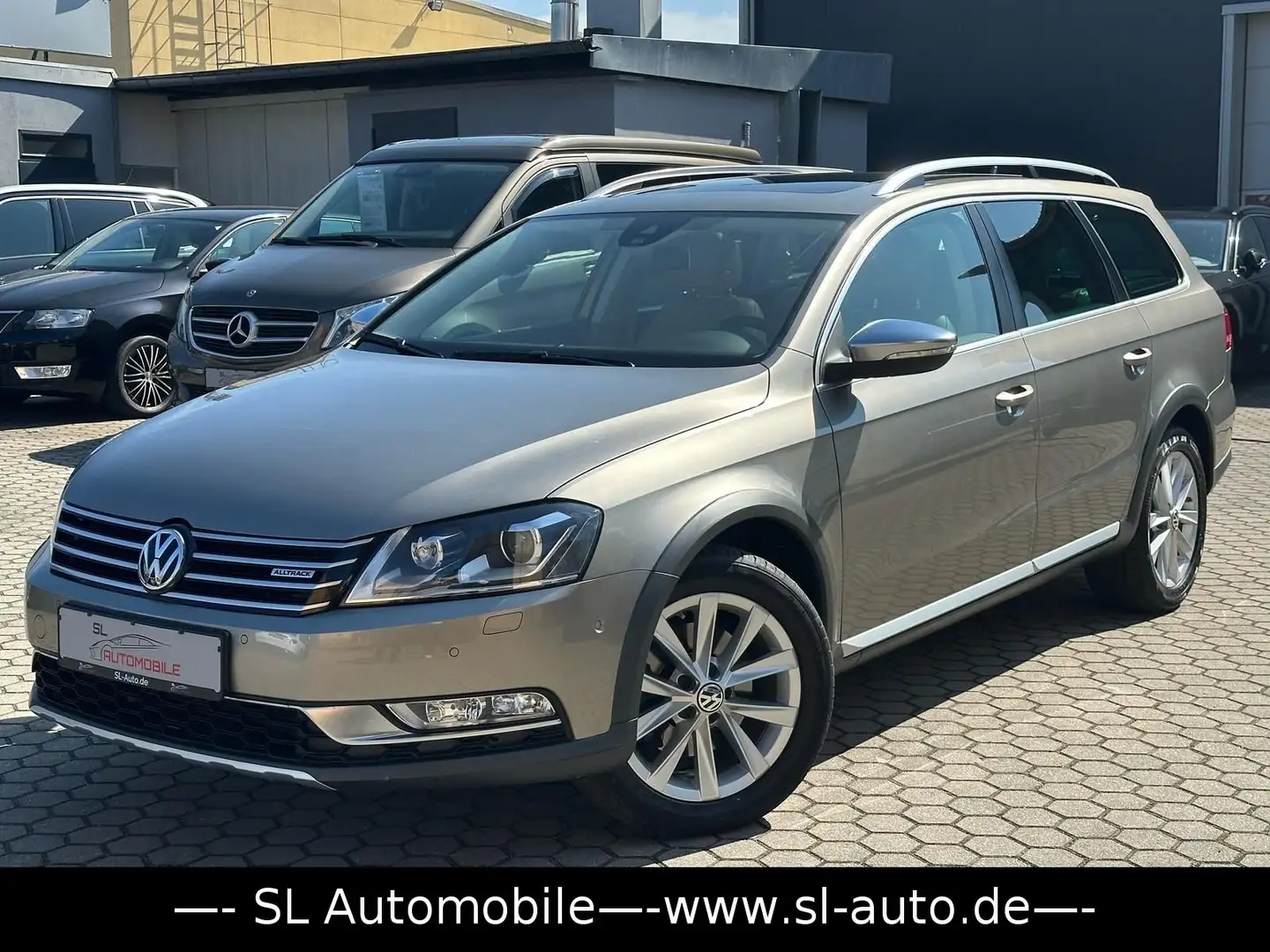Volkswagen Passat Alltrack Var. 2.0 TDI 4Motion Leder Navi Bruin - 2