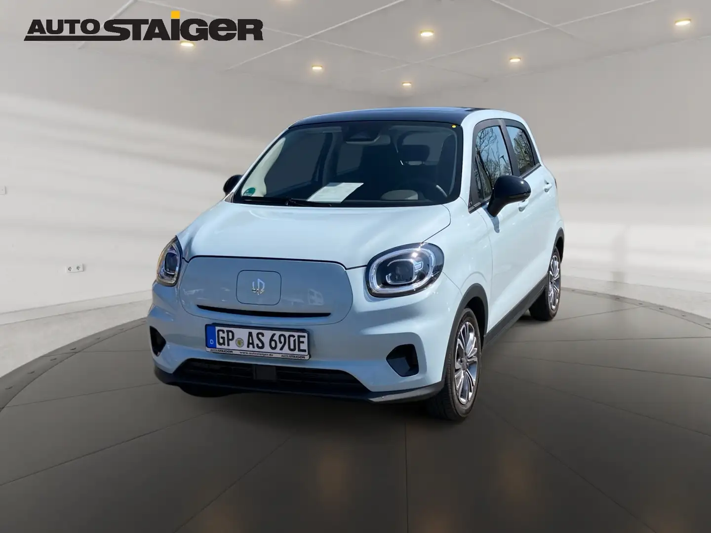 Leapmotor T03 37 70 kW EV ACC SpurH KeyLess KlimaA Pano Blau - 2
