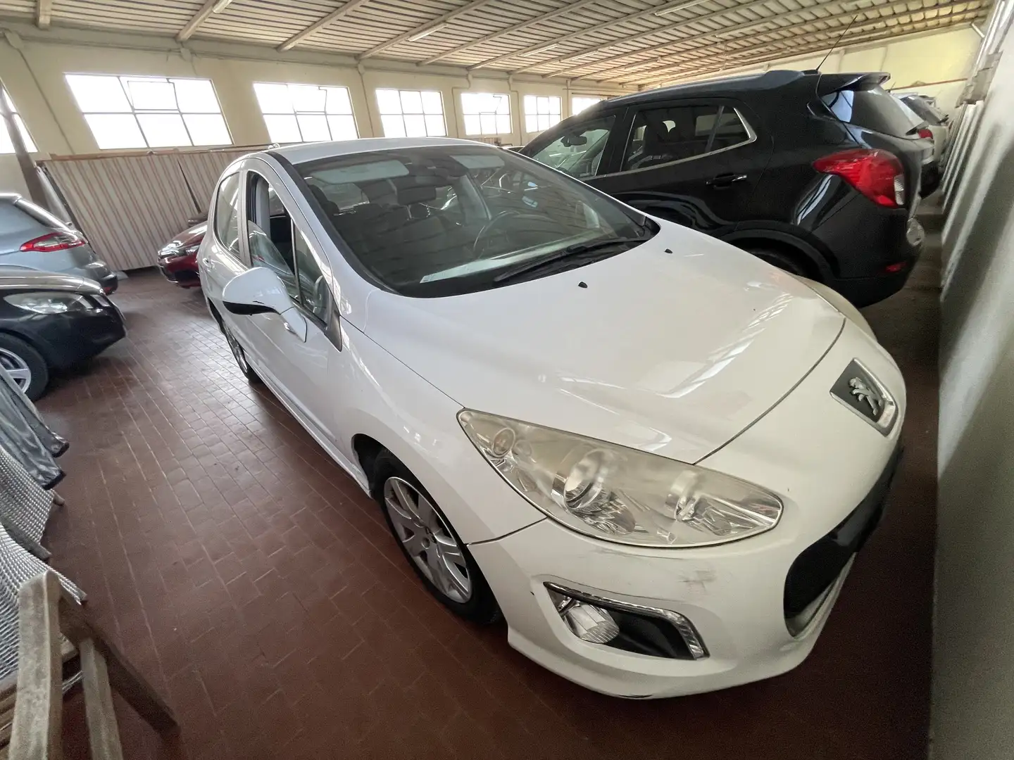 Peugeot 308 5p 1.6 hdi 8v Active fap - 1