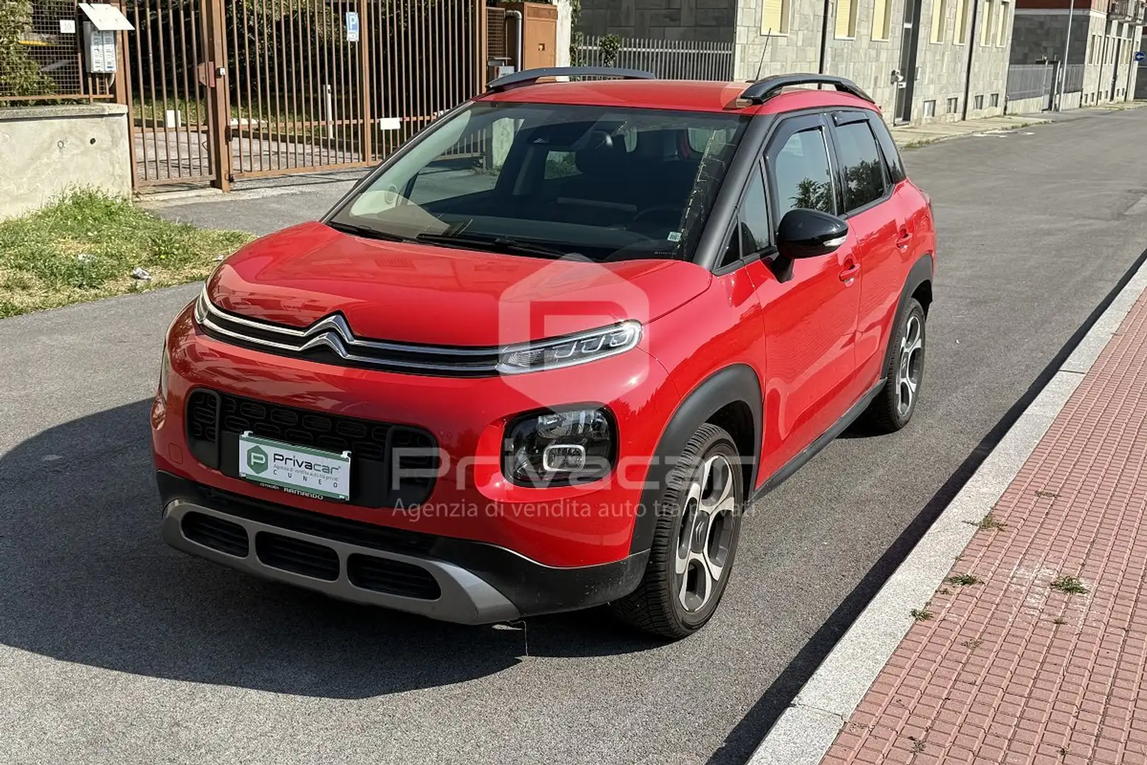 Citroen C3 Aircross C3 Aircross PureTech 110 S&S EAT6 Shine Rood - 1