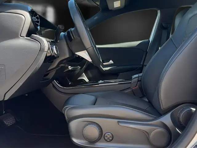 Mercedes-Benz A-Class view 13