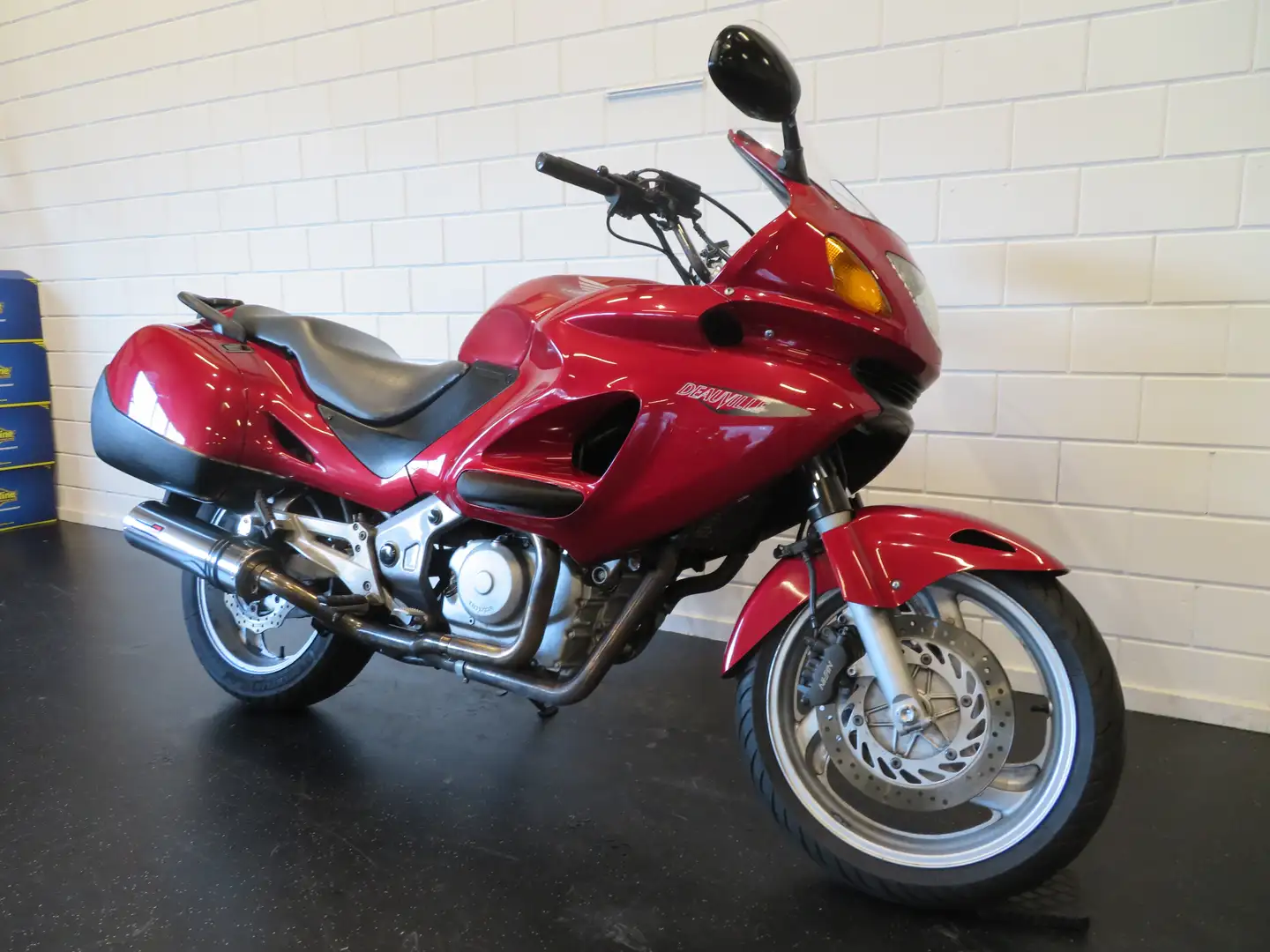 Honda NT 650 DEAUVILLE Rouge - 2