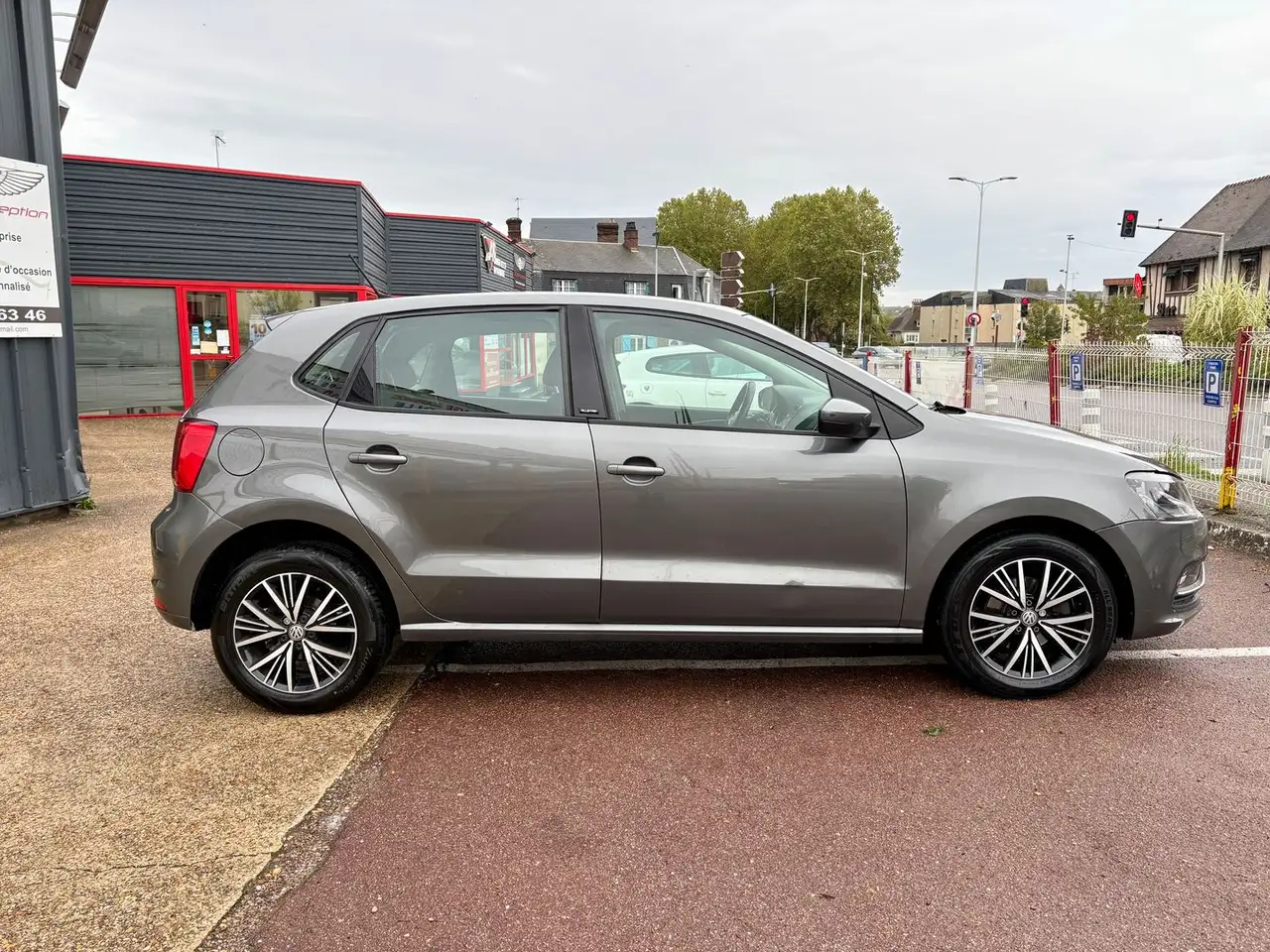 Volkswagen Polo Citadine 5 portes — photo 3