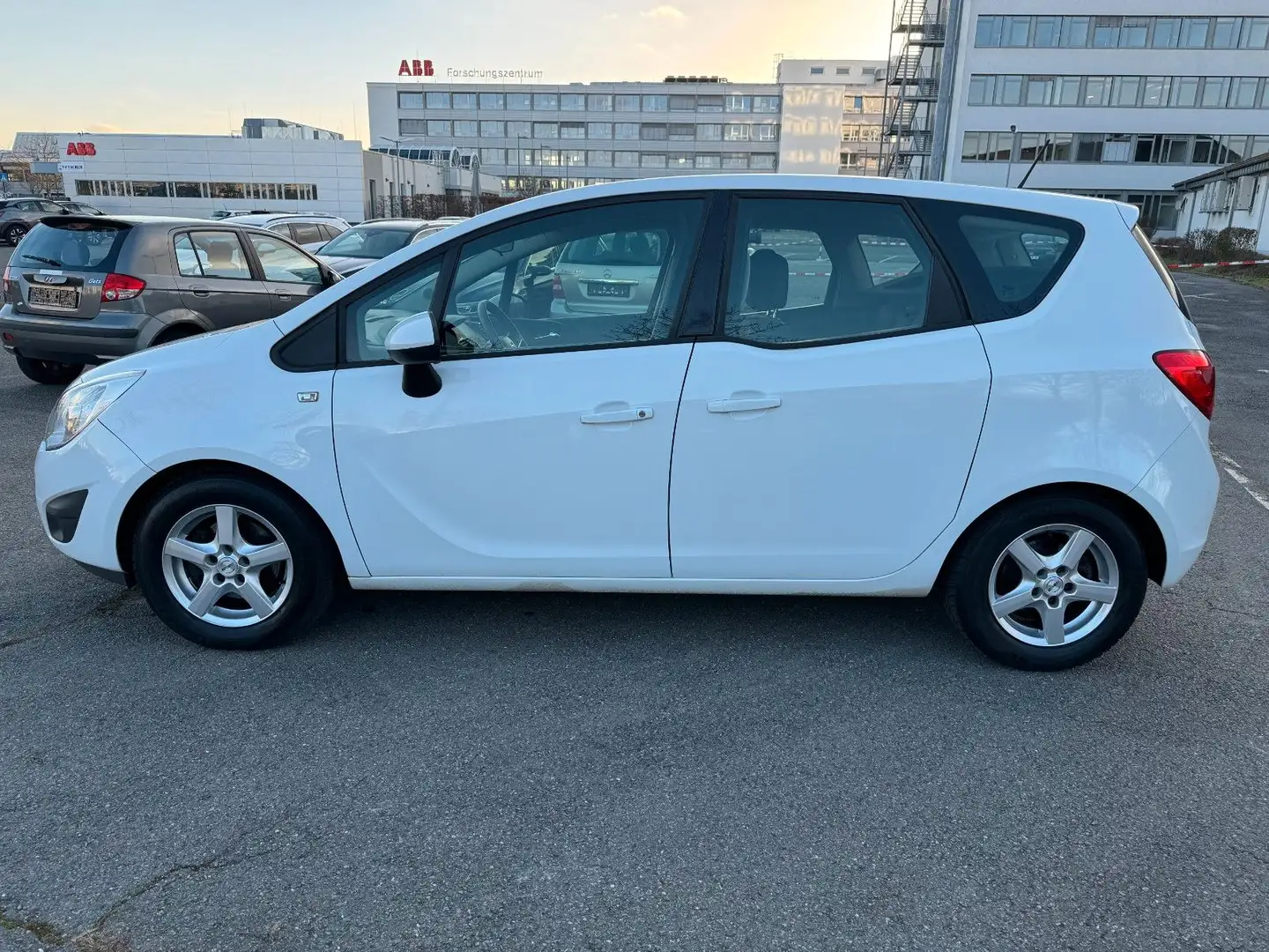 Opel Meriva B Edition Blanc - 2