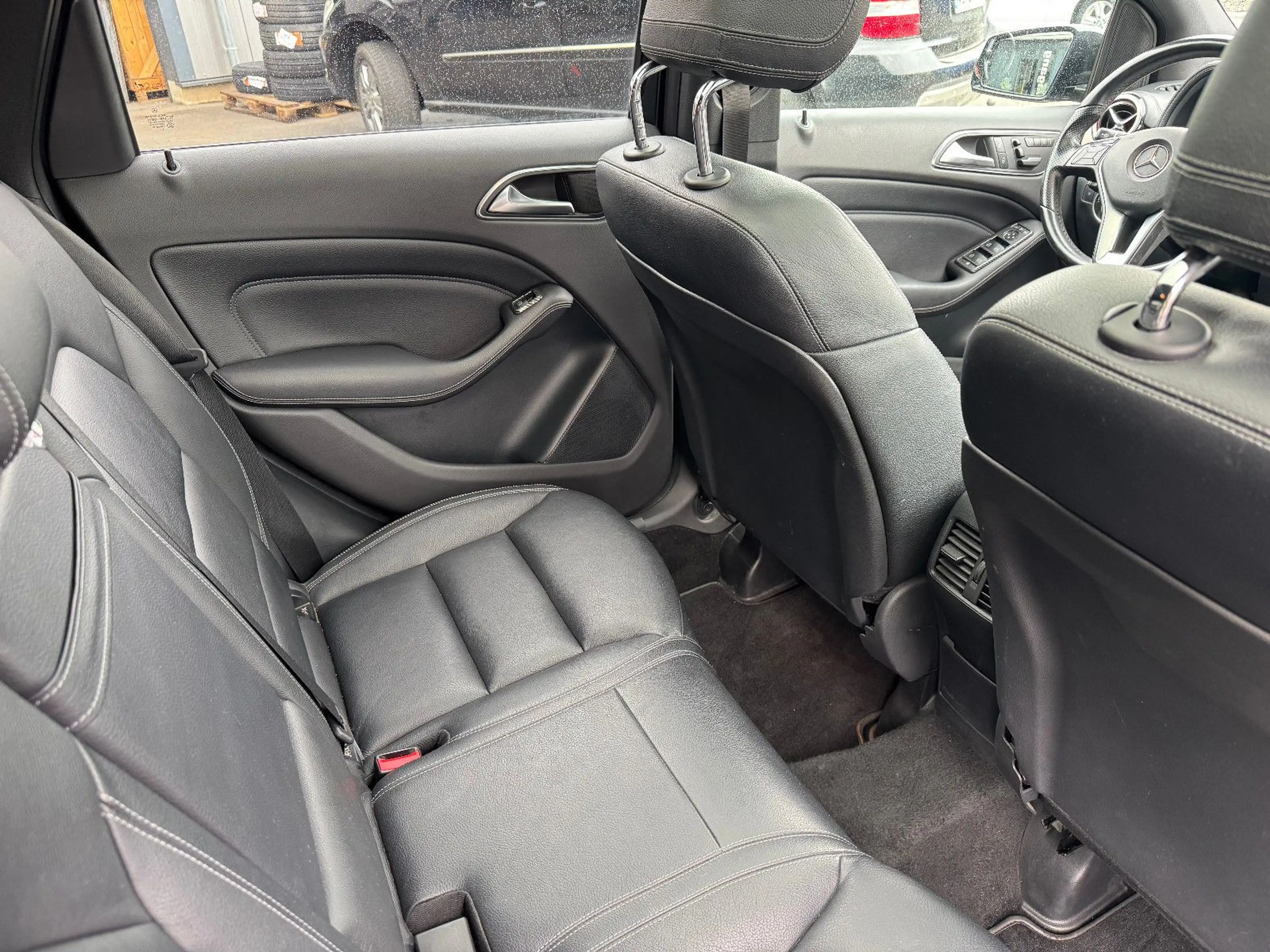 Mercedes-Benz B 250 B250 — photo 19