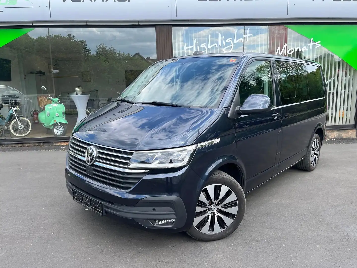 Volkswagen T6 Multivan T6.1 Multivan COMFORTLINE Bleu - 1
