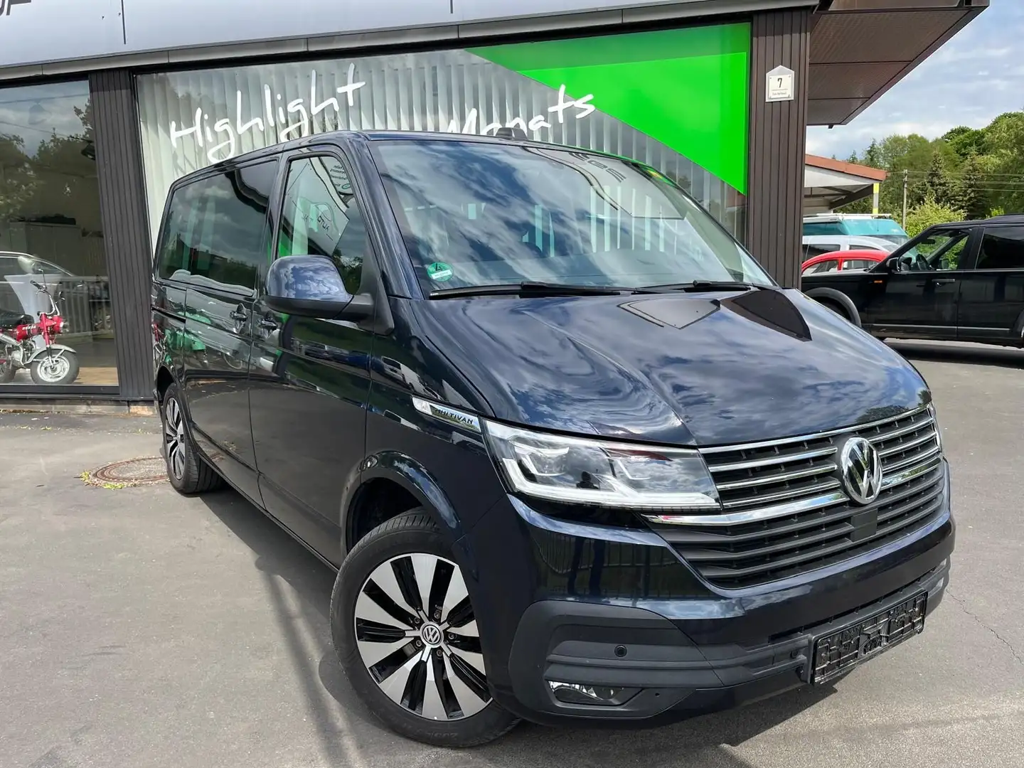 Volkswagen T6 Multivan T6.1 Multivan COMFORTLINE Bleu - 2