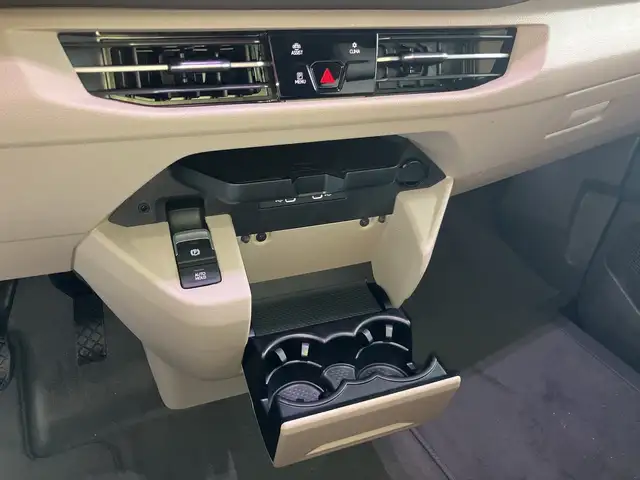 Volkswagen T7 Multivan VW T7 Multivan Edition ÜH TDI Ansicht 17