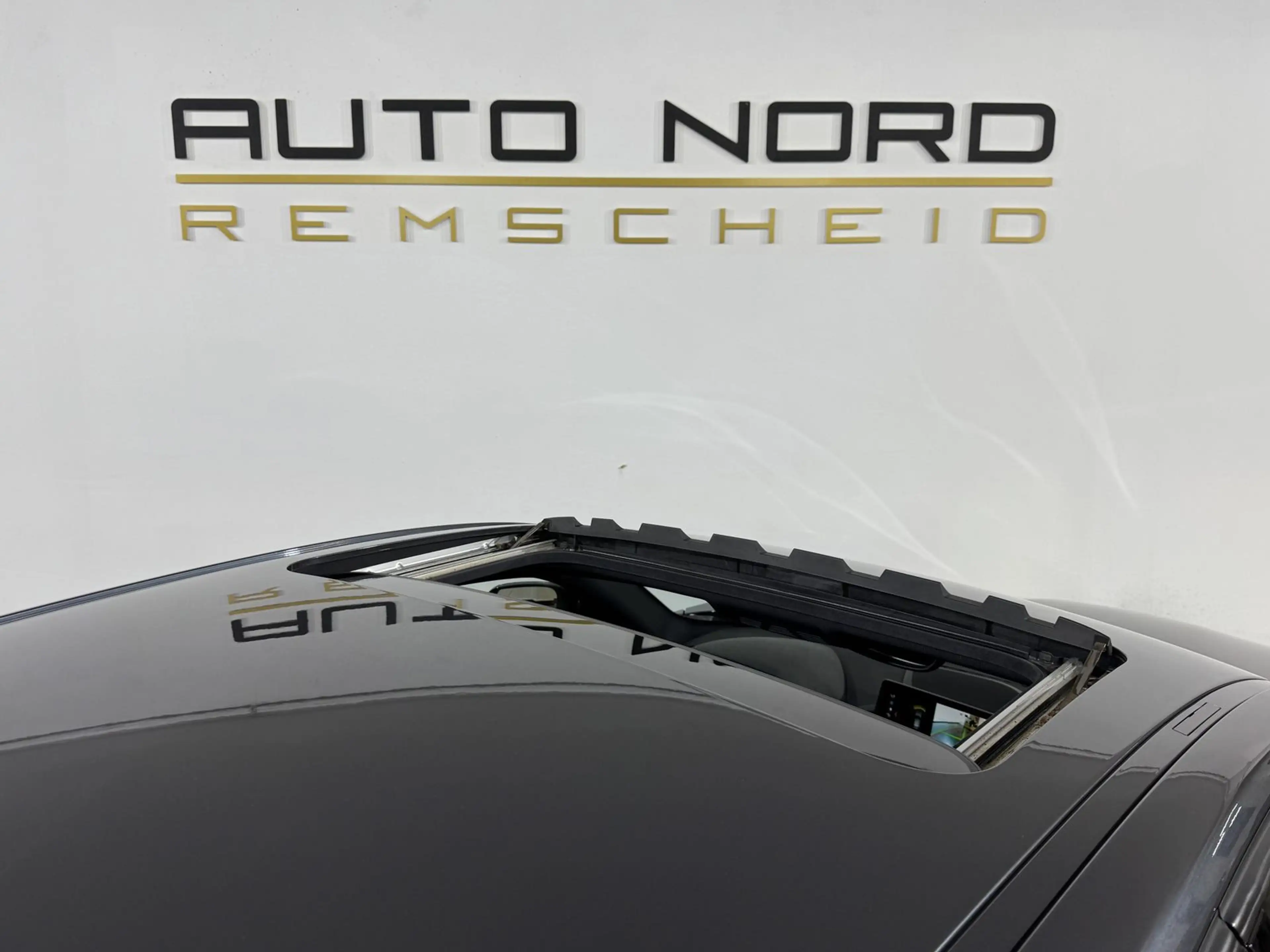 BMW 140 xDrive*S.Dach*Leder*LED*Kamera*KeyGo*o.OPF — photo 9