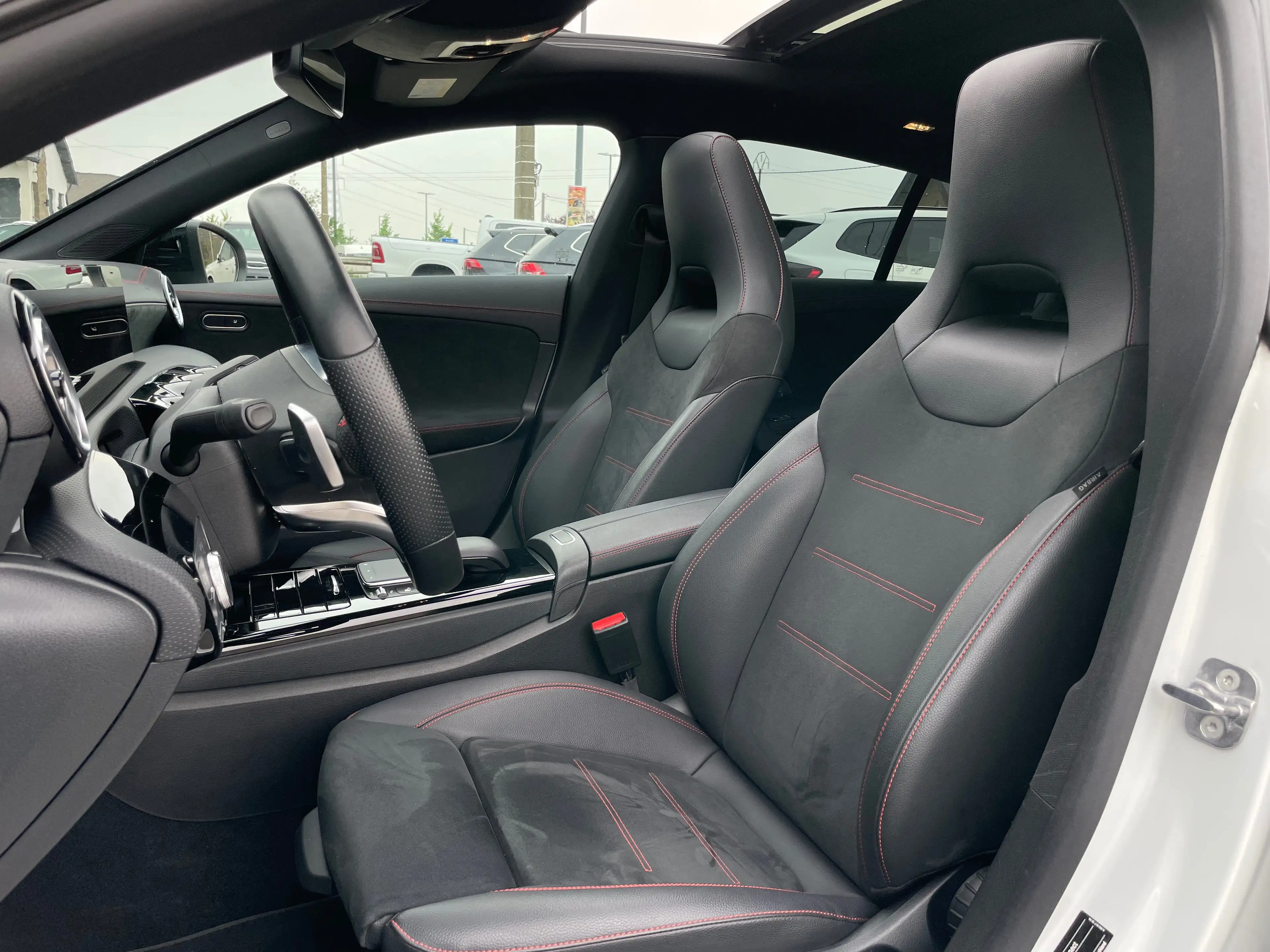 Mercedes-Benz CLA 220 d 4-Matic AMG PANO CAM360 HEADUP AMBIANCE JA19 — photo 10