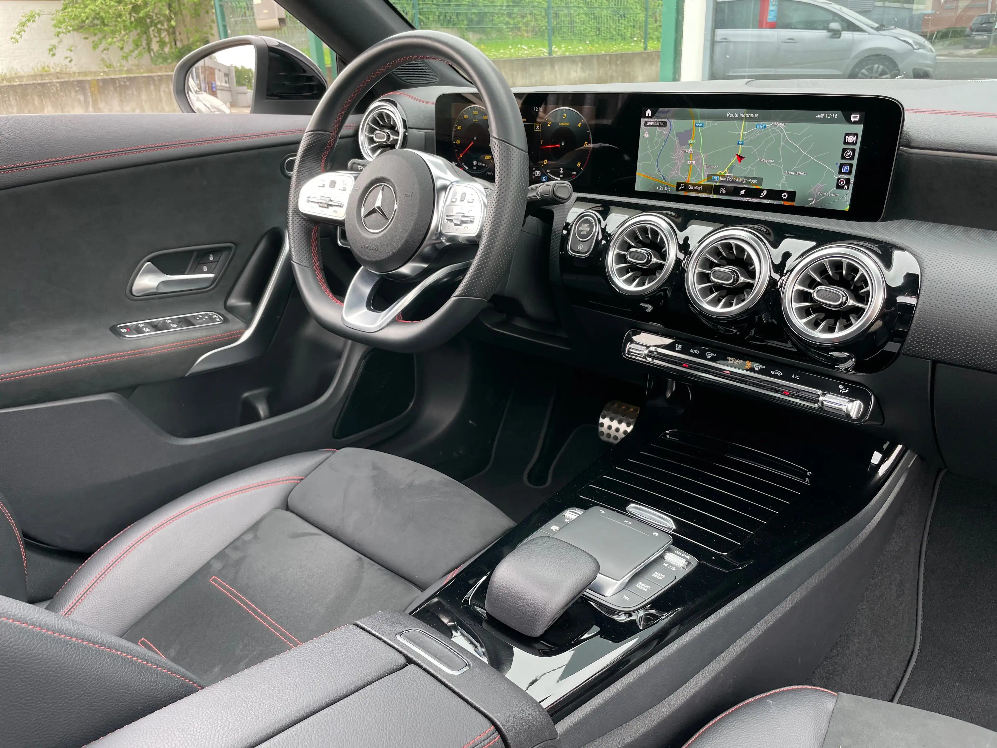 Mercedes-Benz CLA 220 d 4-Matic AMG PANO CAM360 HEADUP AMBIANCE JA19 — photo 14