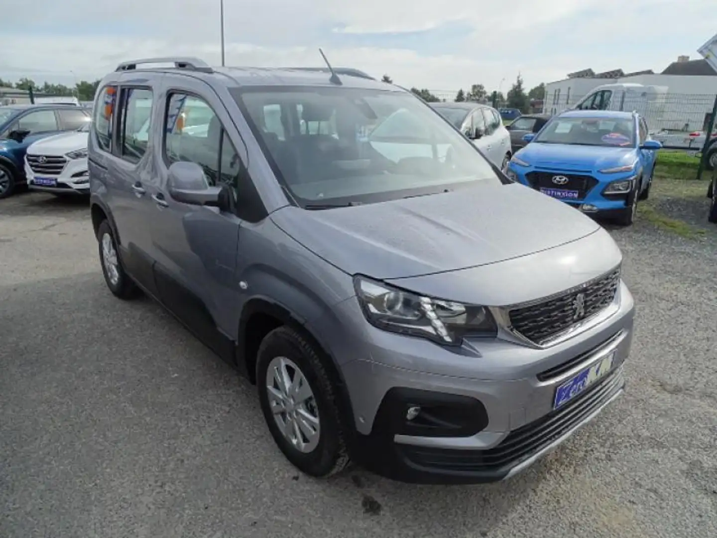 Peugeot Rifter 1.2i  S\u0026S - 110 - ALLURE Gris - 2