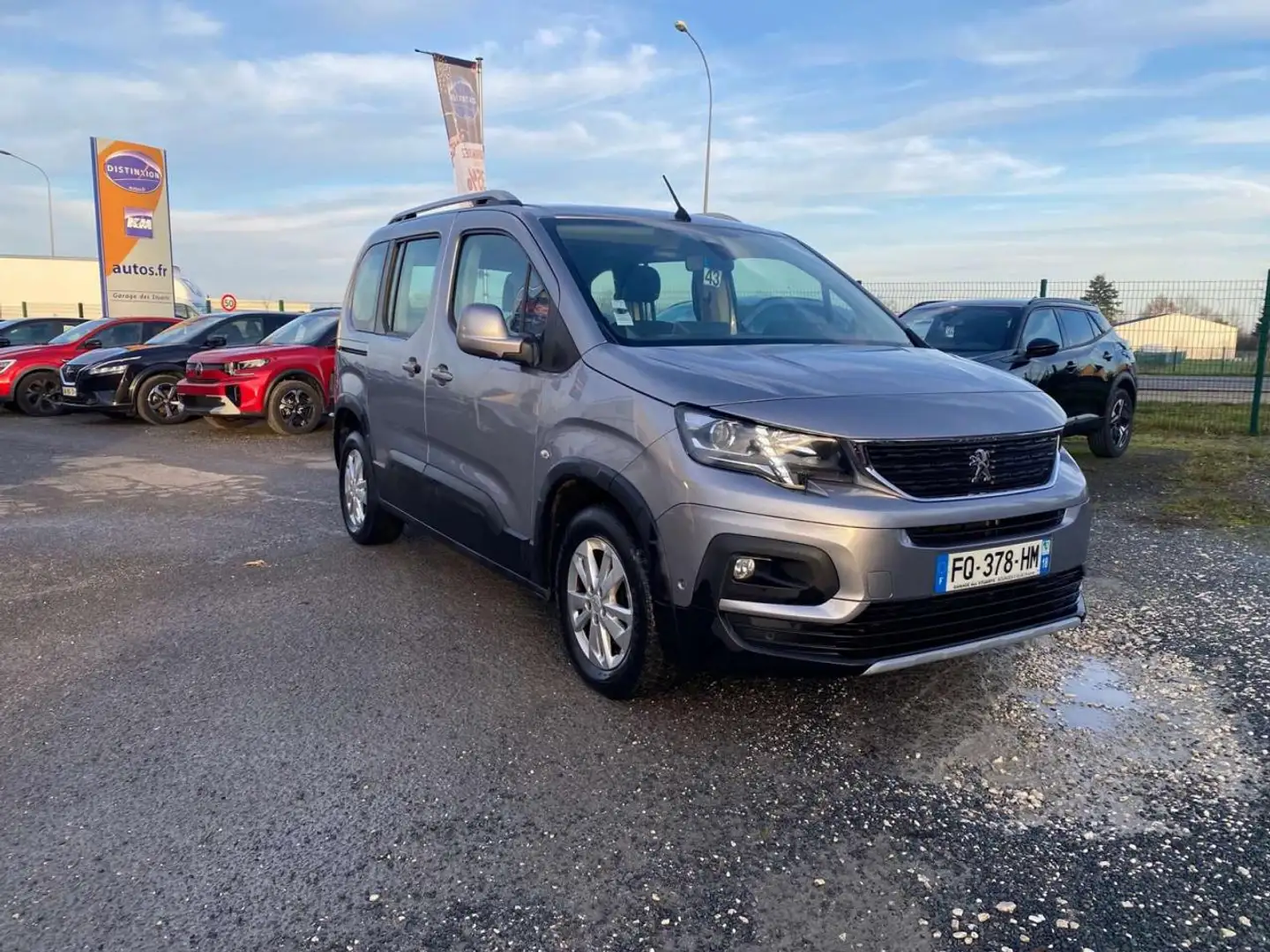 Peugeot Rifter 1.2i  S\u0026S - 110 - ALLURE Grijs - 2