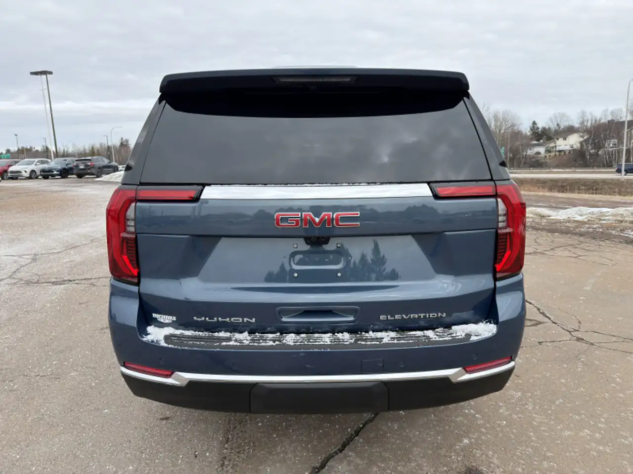 GMC Yukon снимка GMC Yukon