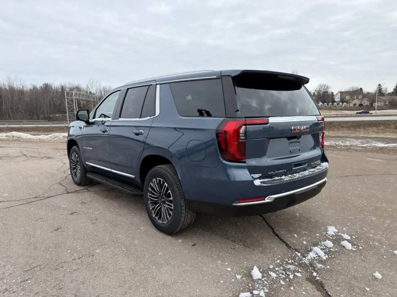 GMC Yukon снимка GMC Yukon