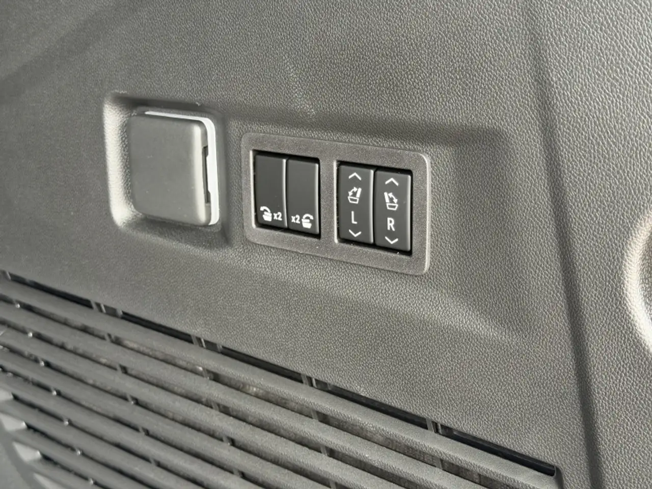 GMC Yukon снимка GMC Yukon