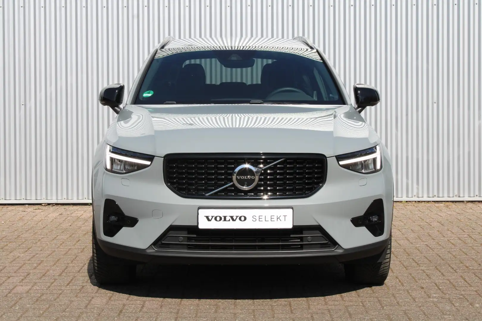 Volvo XC40 T5 Automaat Plug-in hybrid Plus Dark, Gris - 2