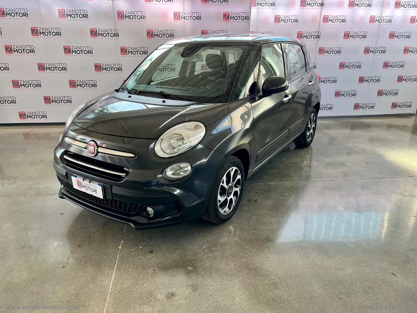 Fiat 500L 1.3 MJT 95 CV Connect IVA ESPOSTA Grigio - 1