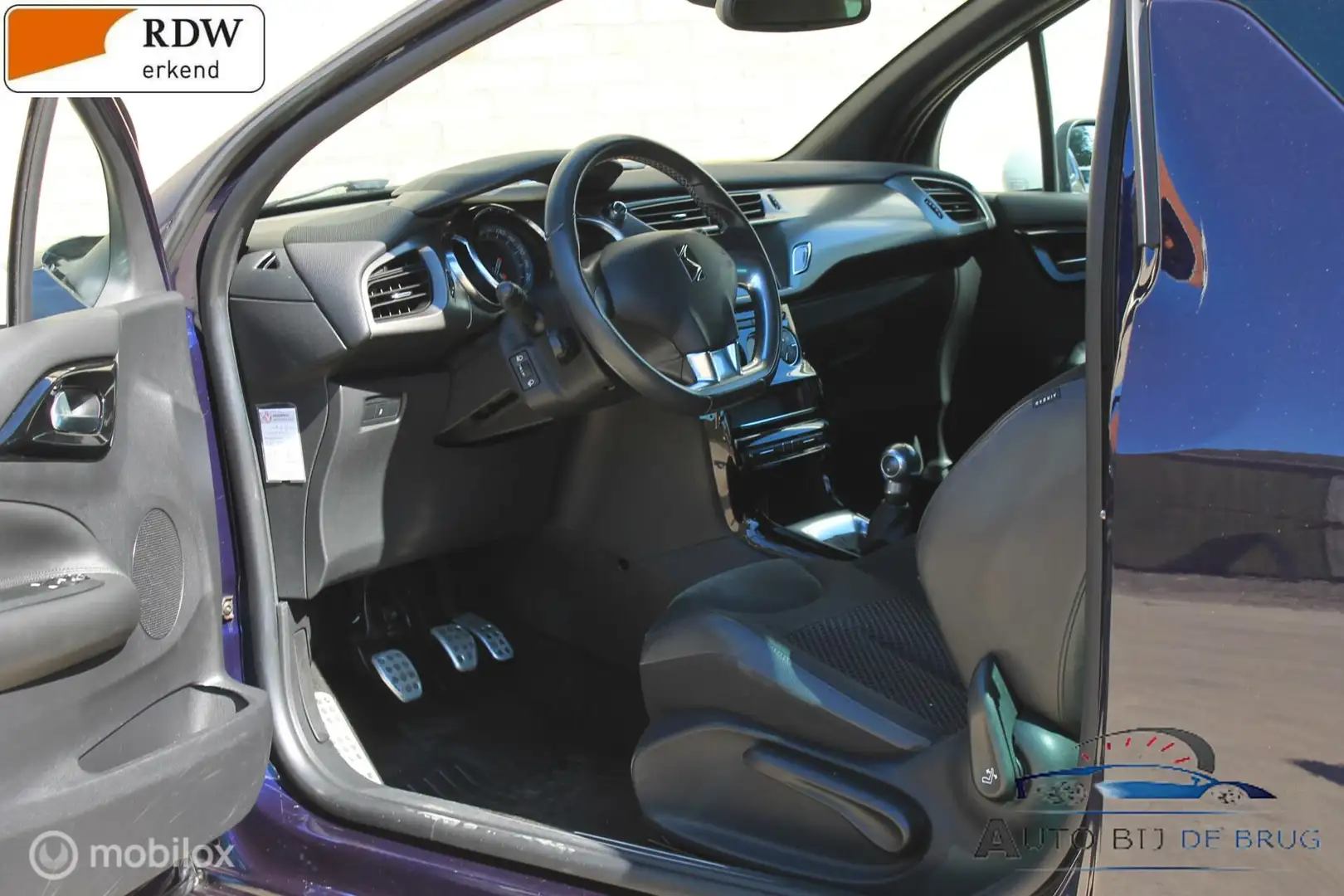DS Automobiles DS 3 1.2 PureTech Business Kék - 2