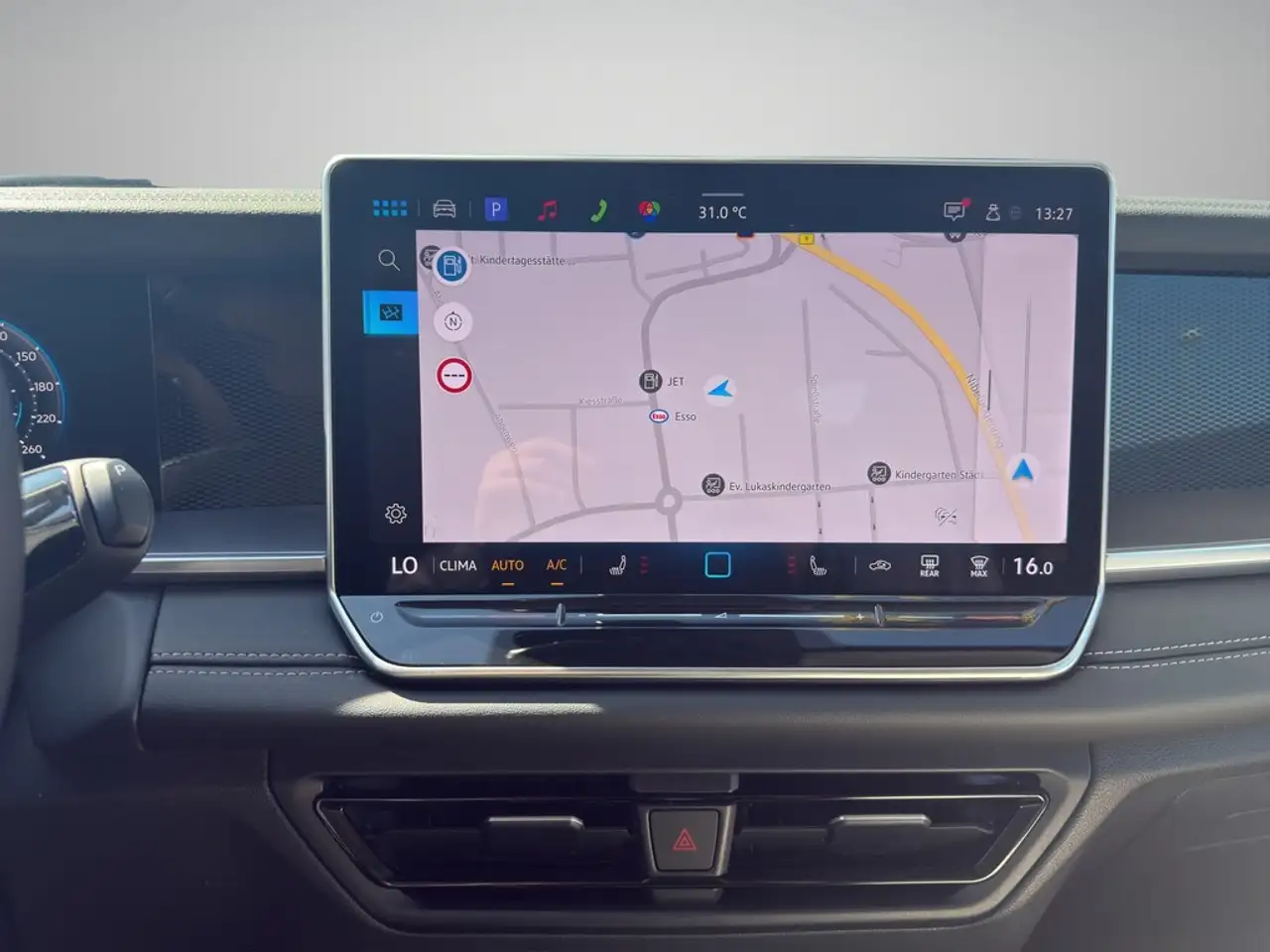 Volkswagen Tayron 1.5 eTSI Life *AHK*MATRIX*ACC*7-SITZER*360°* 16