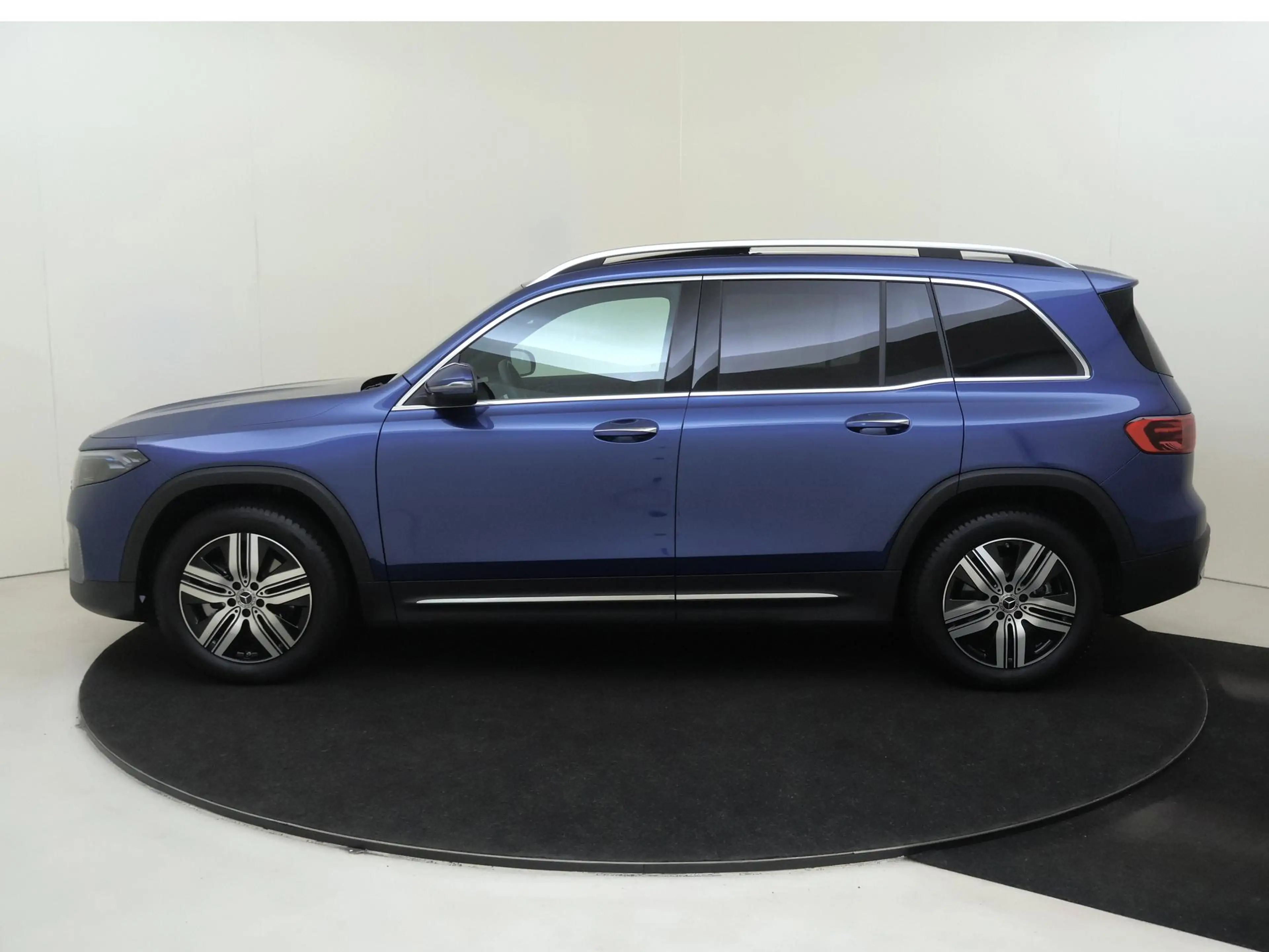 Mercedes-Benz EQB 250 250+ Luxury Line LIMITED 71 kWh Premium Pakket /Pa — photo 9