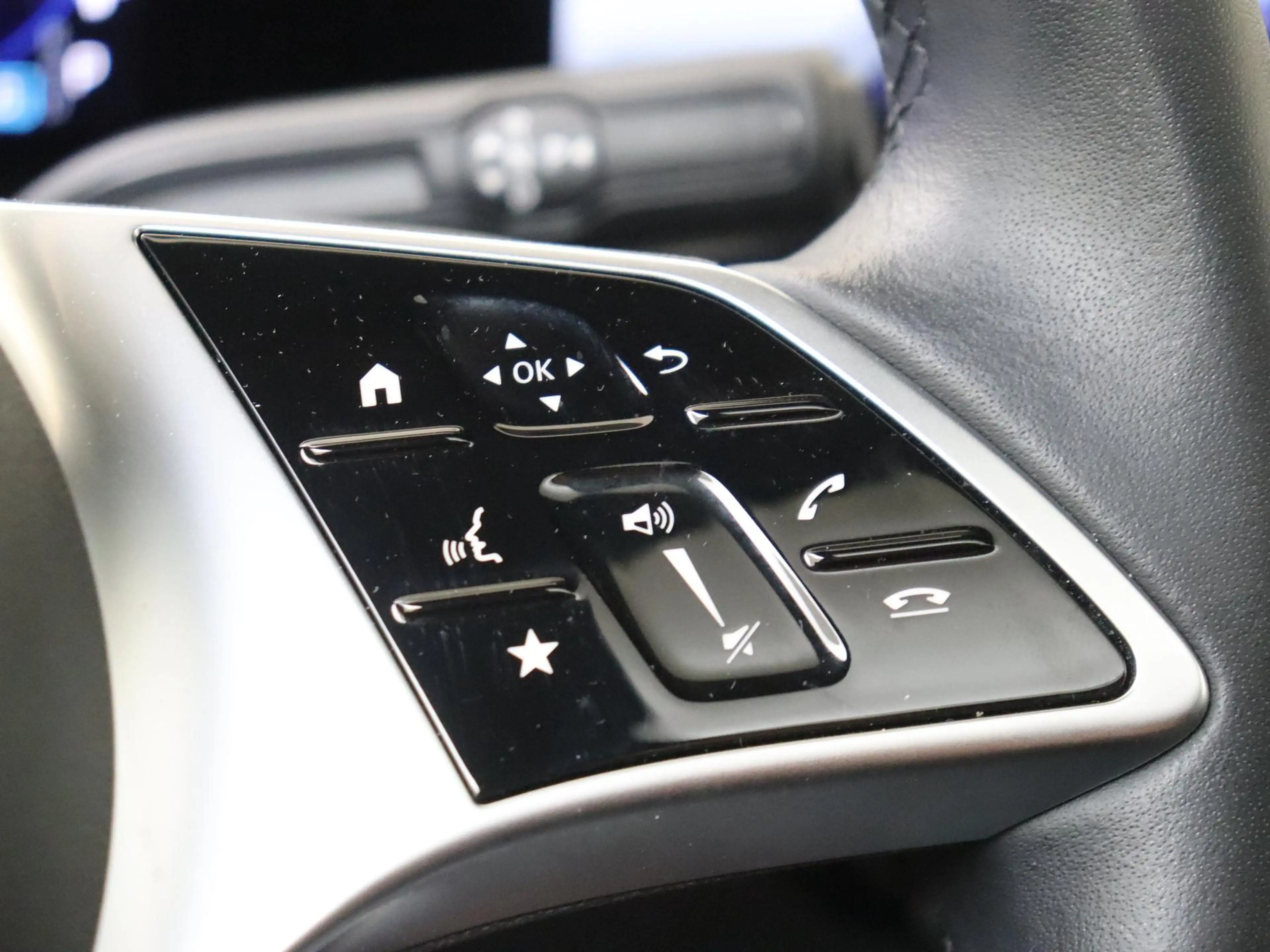 Mercedes-Benz EQB 250 250+ Luxury Line LIMITED 71 kWh Premium Pakket /Pa — photo 14