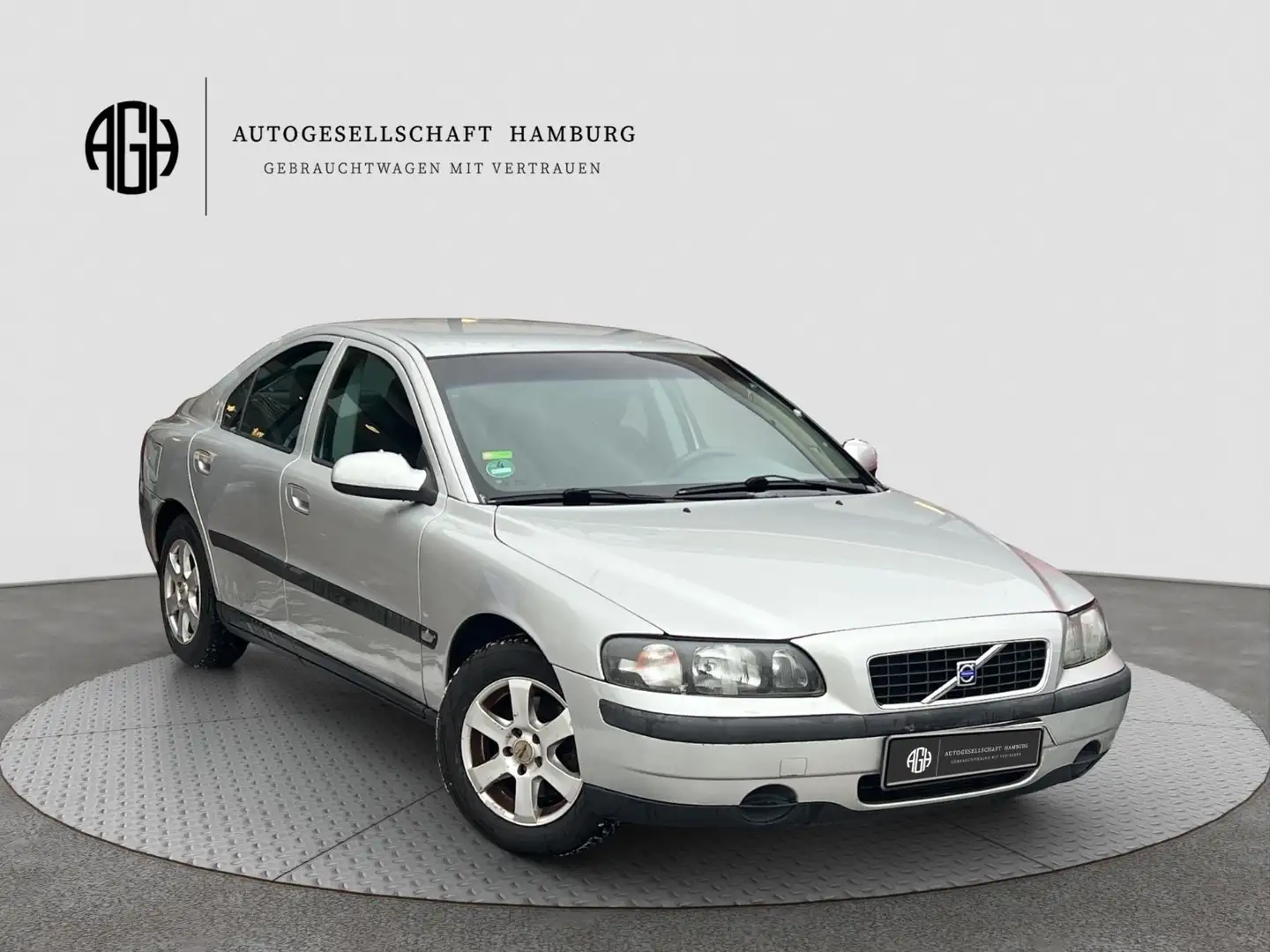 Volvo S60 2.4 Comfort*Autom.*Zahnriemen Neu*3900€Rchng Silber - 1