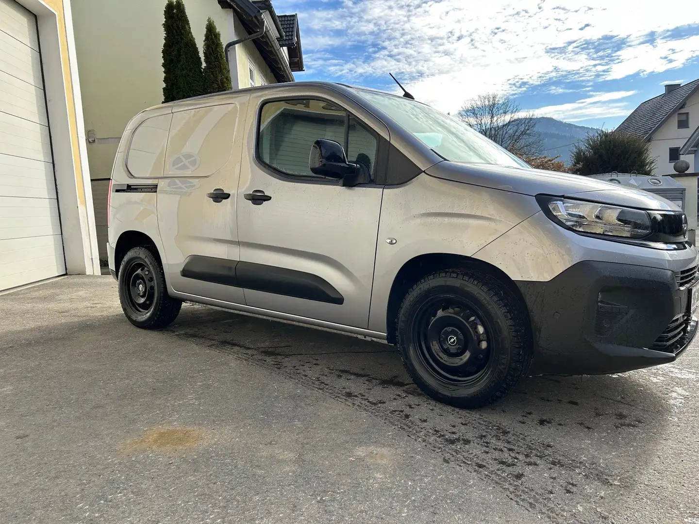 Opel Combo Cargo 1.5 Diesel L Grau - 2