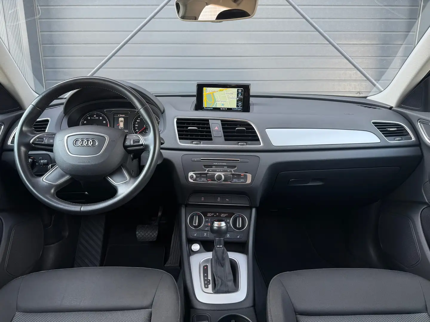 Audi Q3 1.4 TFSI CoD Design Pro Line Plus, Keyless, Stoelv Negro - 2