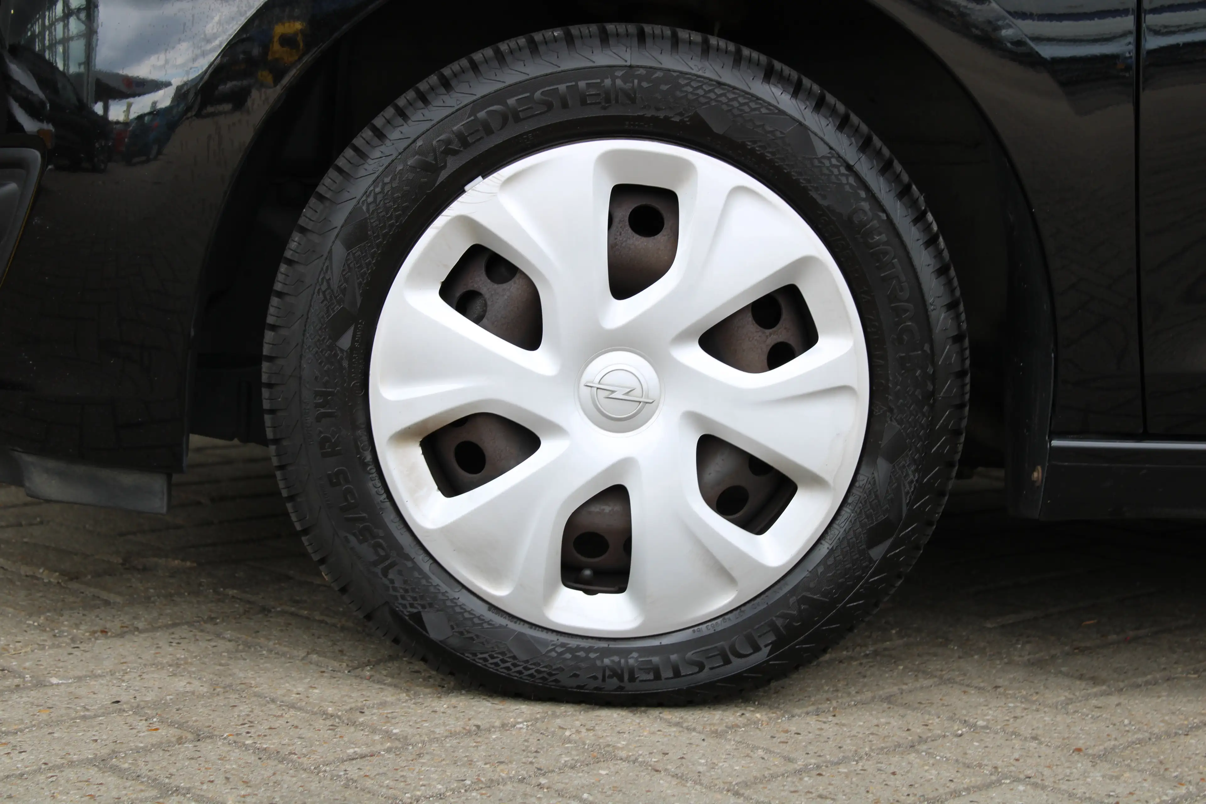 Opel Karl 1.0 ecoFLEX 120 Jaar Edition | Bluetooth | Cruise — photo 40