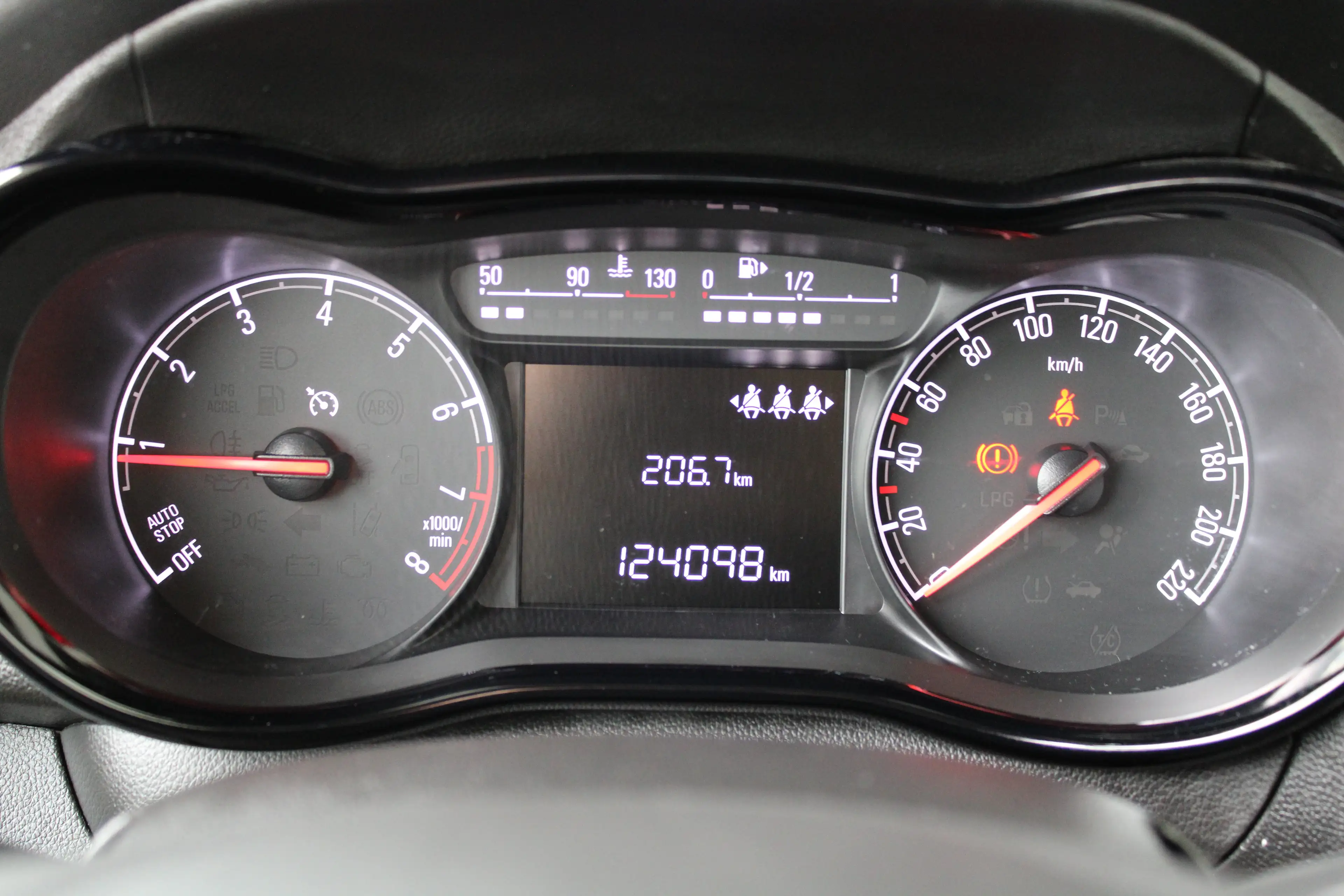 Opel Karl 1.0 ecoFLEX 120 Jaar Edition | Bluetooth | Cruise — photo 31
