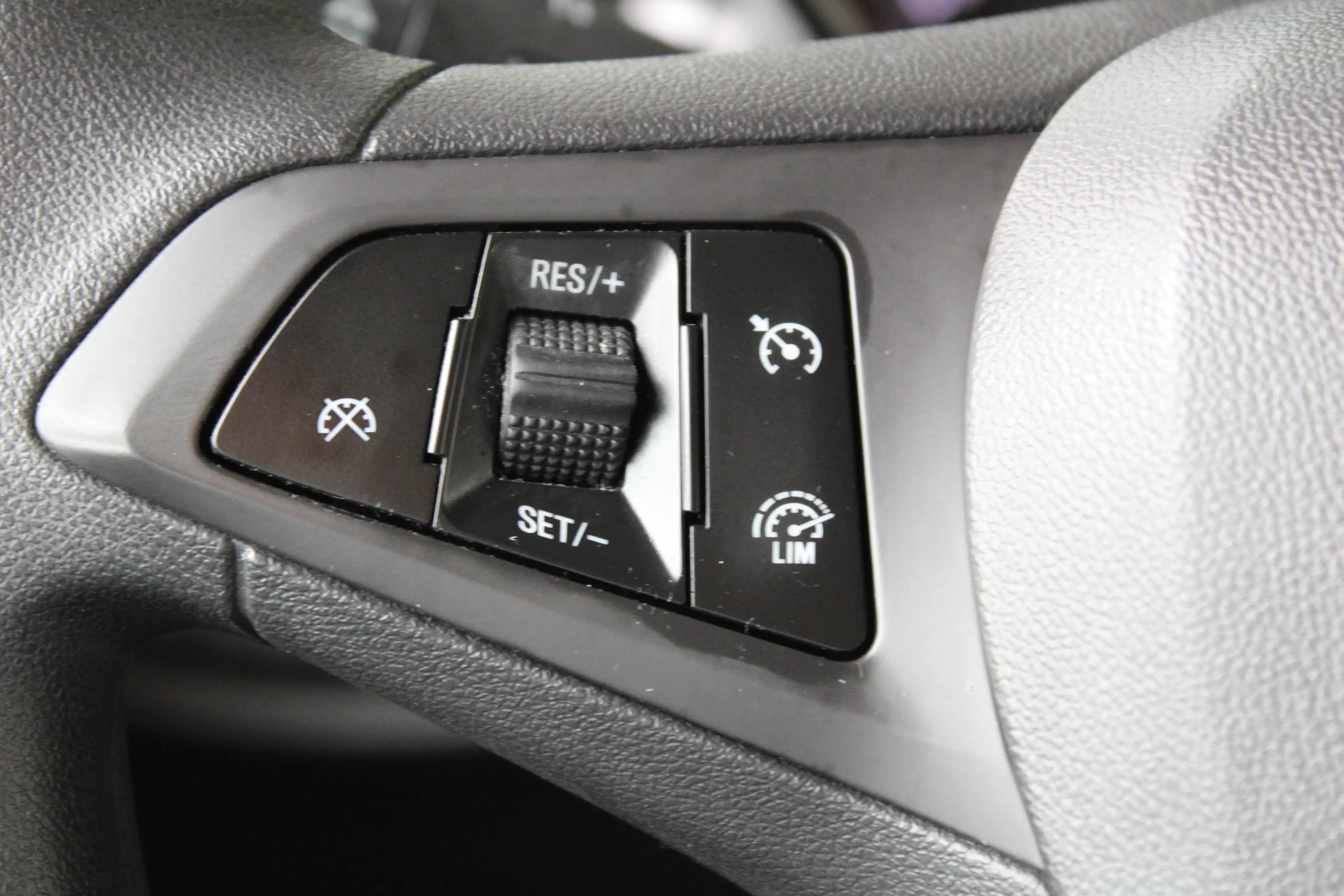 Opel Karl 1.0 ecoFLEX 120 Jaar Edition | Bluetooth | Cruise — photo 28