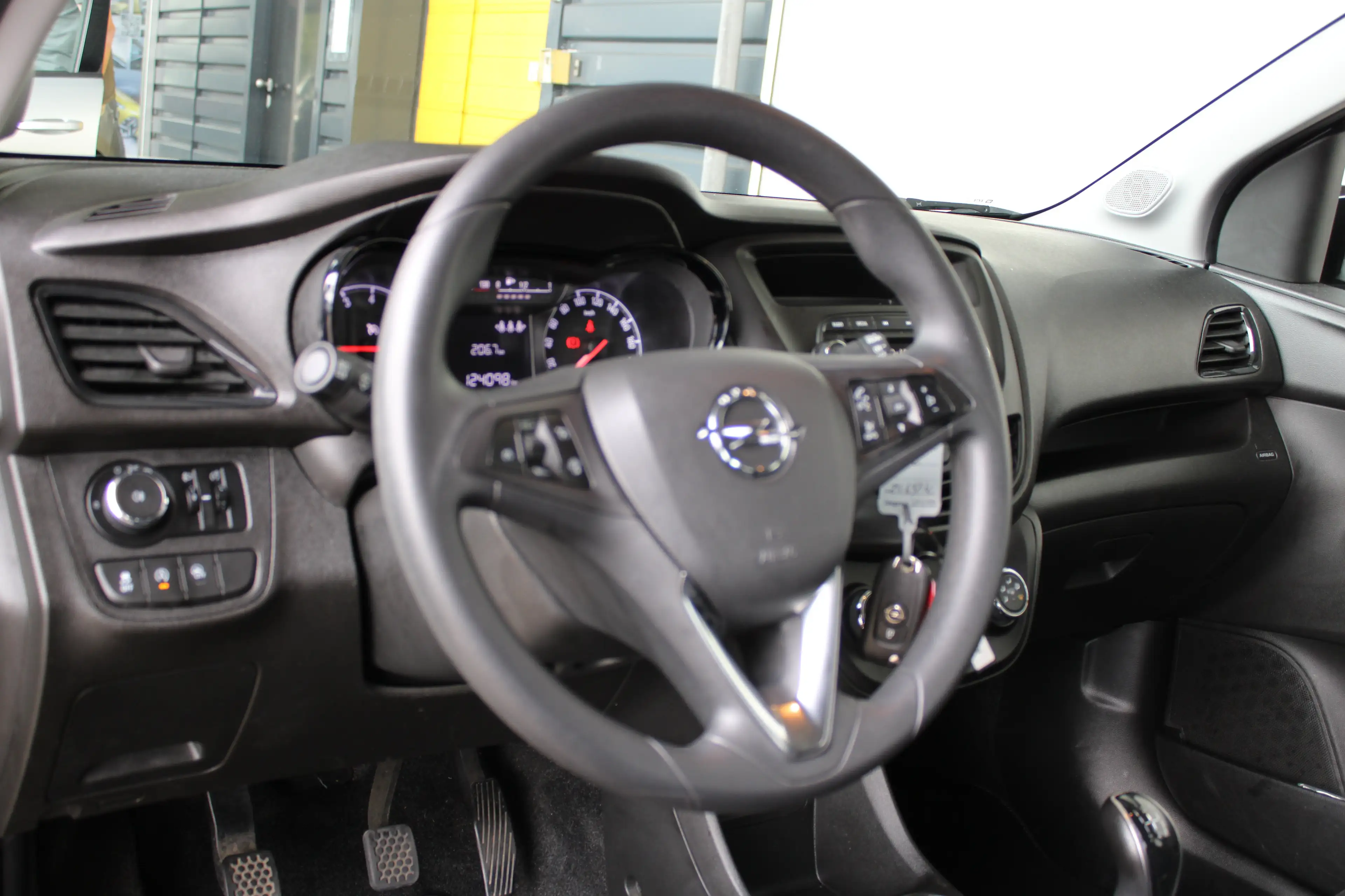 Opel Karl 1.0 ecoFLEX 120 Jaar Edition | Bluetooth | Cruise — photo 9