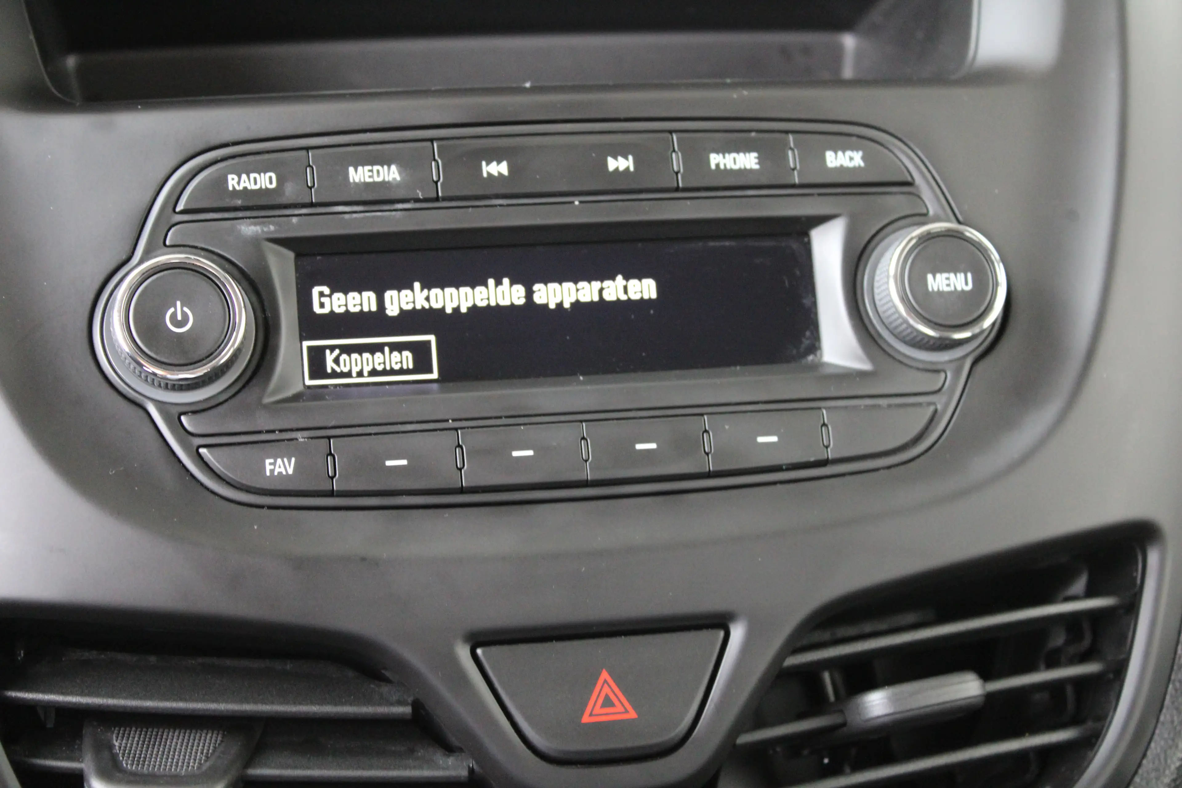 Opel Karl 1.0 ecoFLEX 120 Jaar Edition | Bluetooth | Cruise — photo 33
