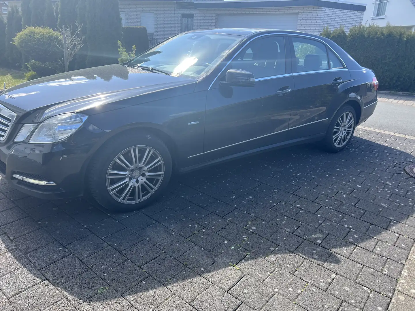 Mercedes-Benz E 220 E 220 CDI BlueEfficiency (212.002) Noir - 2