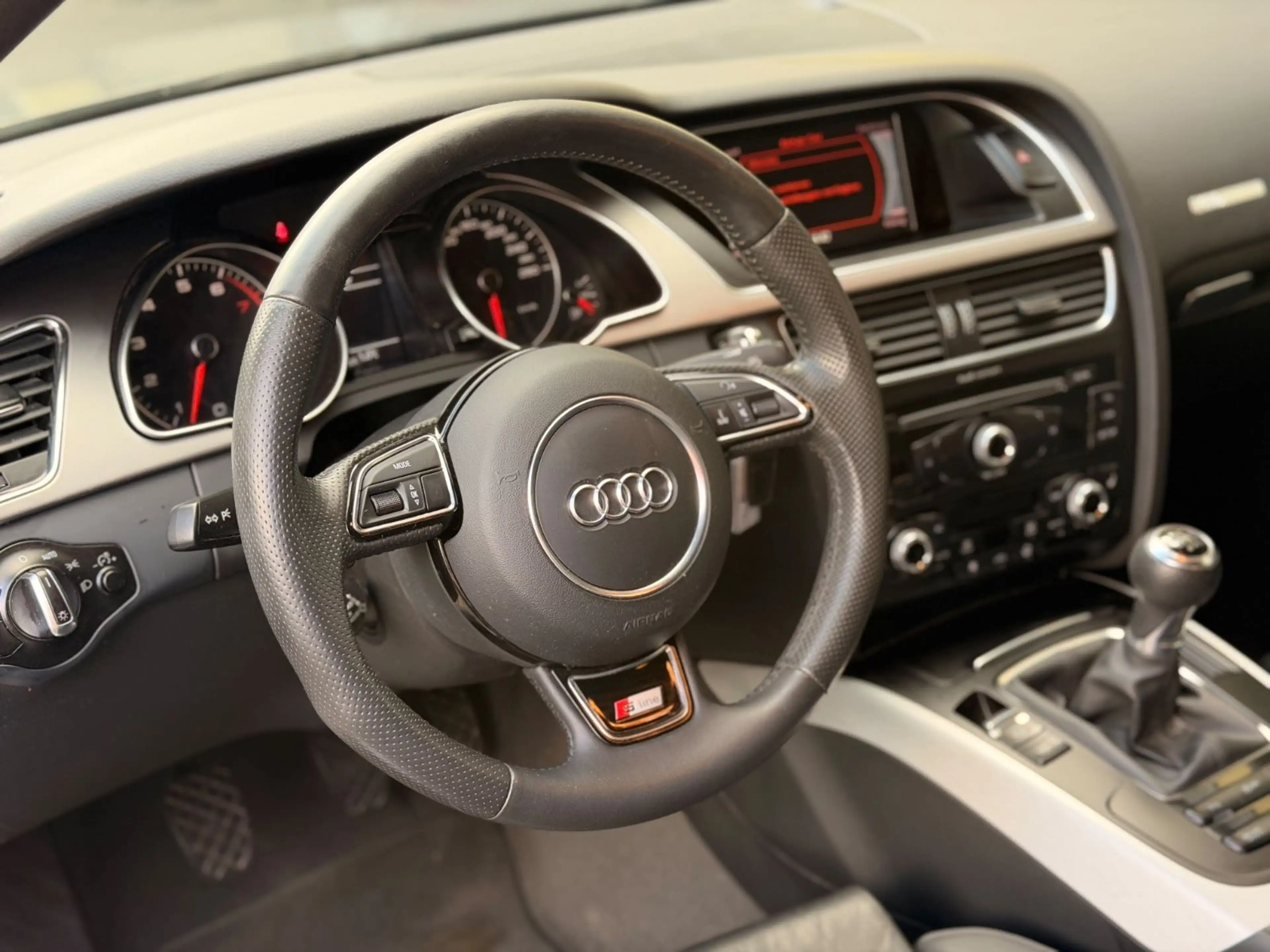 Audi A5 Coupe 1.8 TFSI S-line 1.Hand Bi-Xenon Leder — photo 9