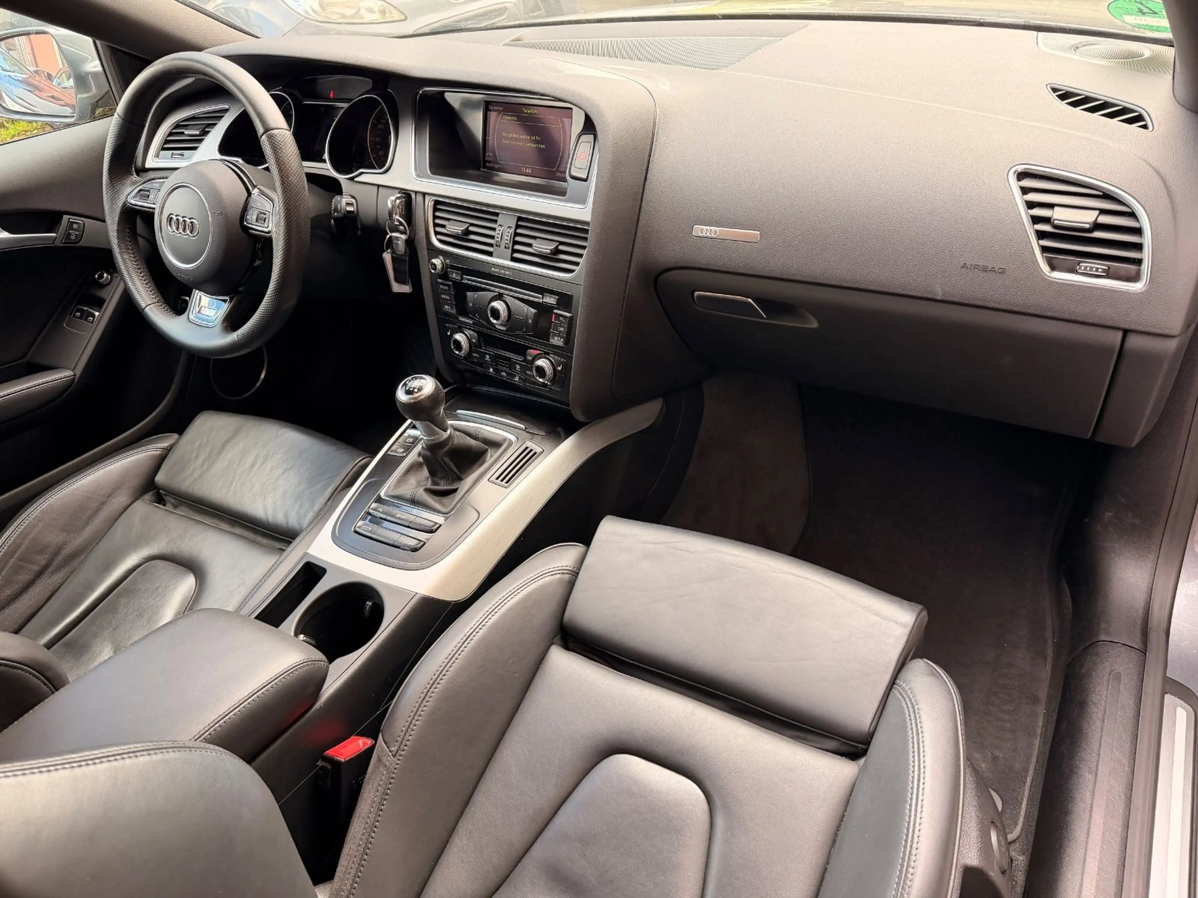 Audi A5 Coupe 1.8 TFSI S-line 1.Hand Bi-Xenon Leder — photo 12