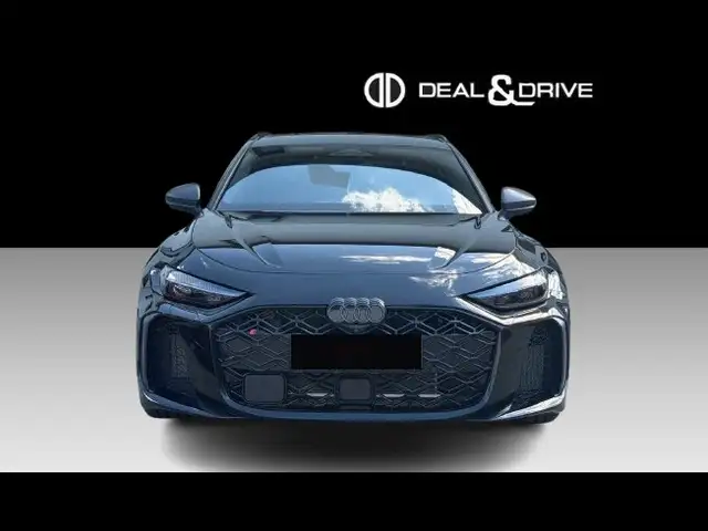 Audi RS5 view 5